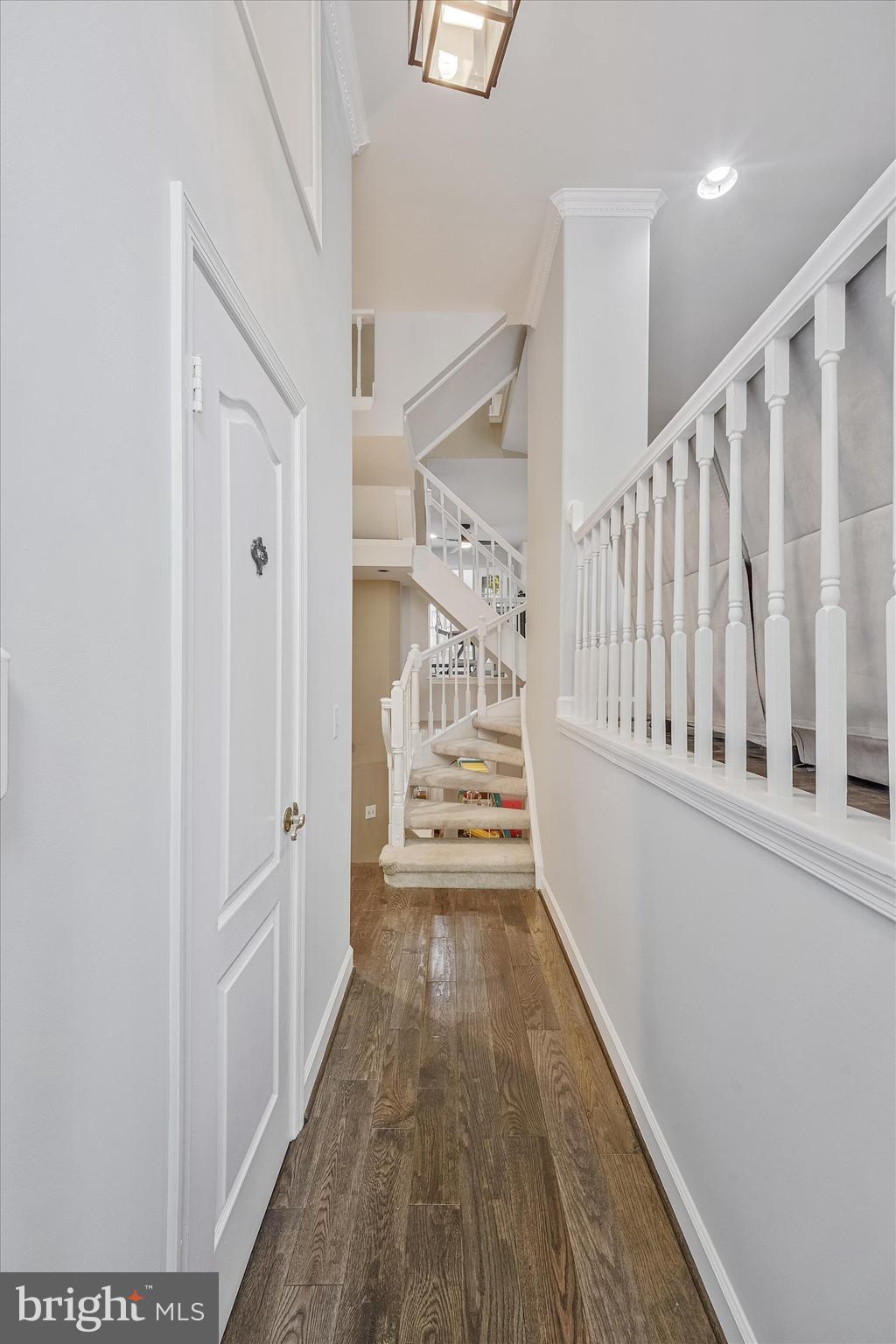 3913 GREEN LOOK COURT