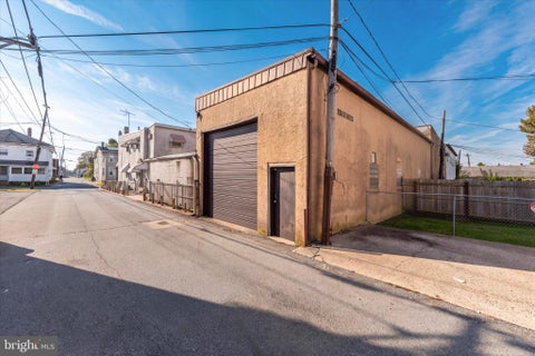 Photo of 936 Maiden Lane, MARCUS HOOK, PA 19061 (MLS # PADE2125196)