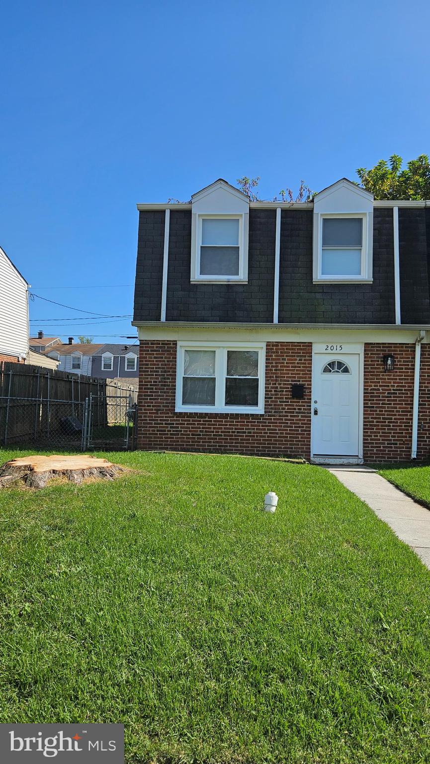 Brand new renovation. 3 bedroom 1 bath. No basement. Stainless appliances, quartz countertops, Washer, Dryer, LVP flooring, fresh paint, etc. New windows and HVAC to keep utility bills down. Large Fenced back yard. End of group townhome.