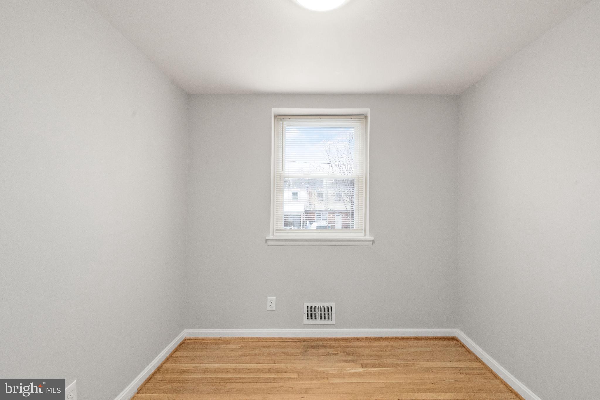 INVERNESS - Residential Lease