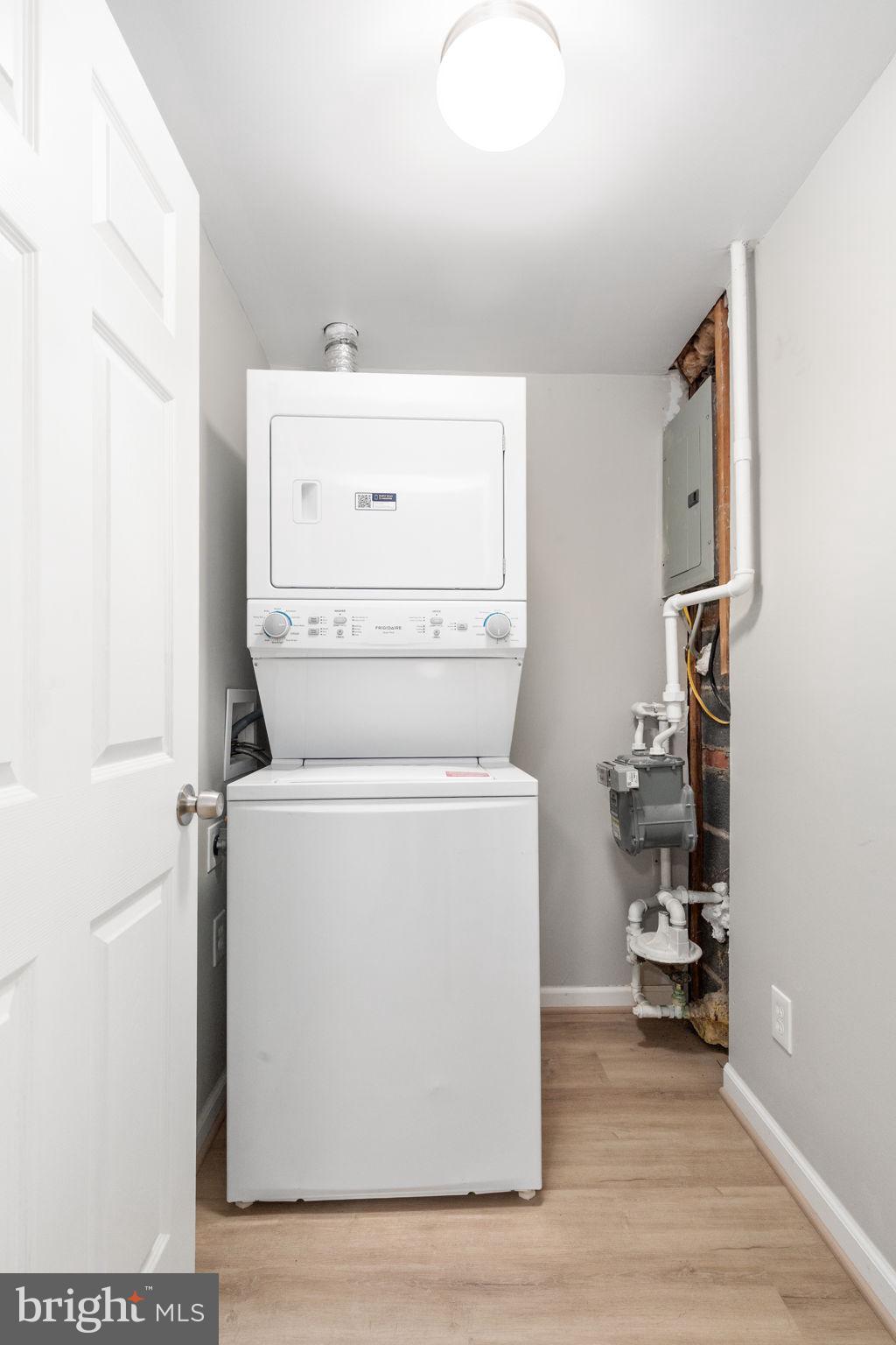 INVERNESS - Residential Lease