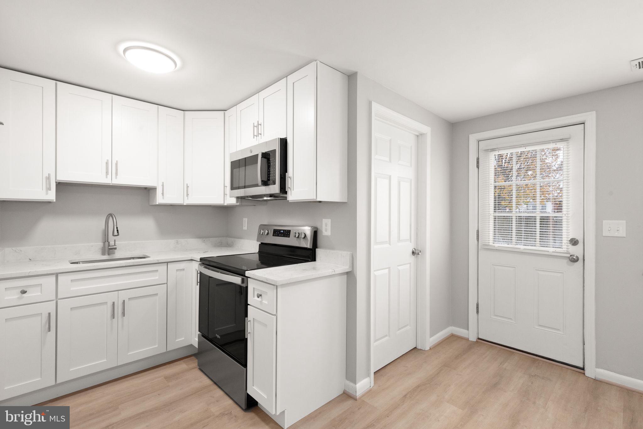 INVERNESS - Residential Lease