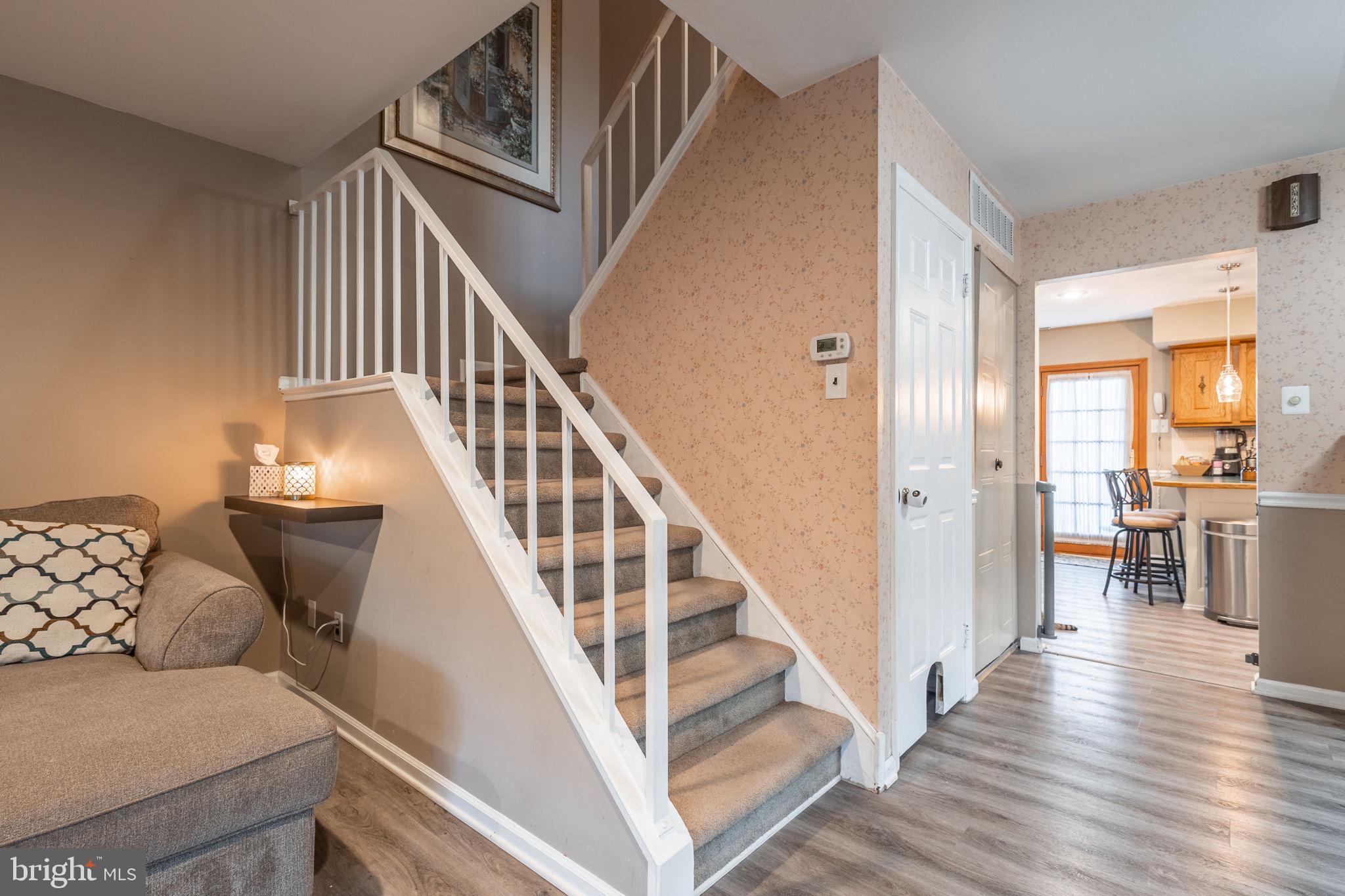 VILLAGE SHIRES - Residential