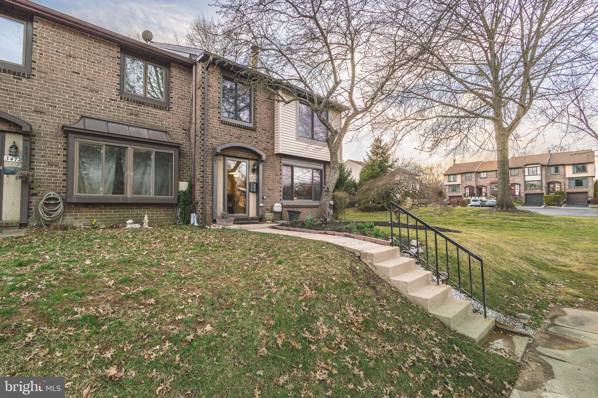 VILLAGE SHIRES - Residential