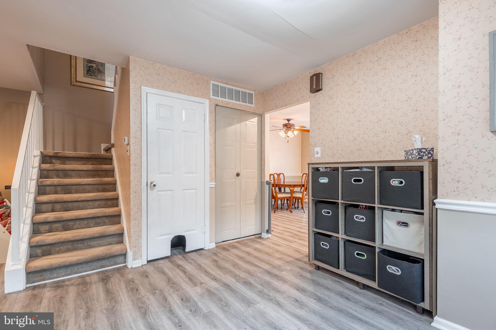 VILLAGE SHIRES - Residential