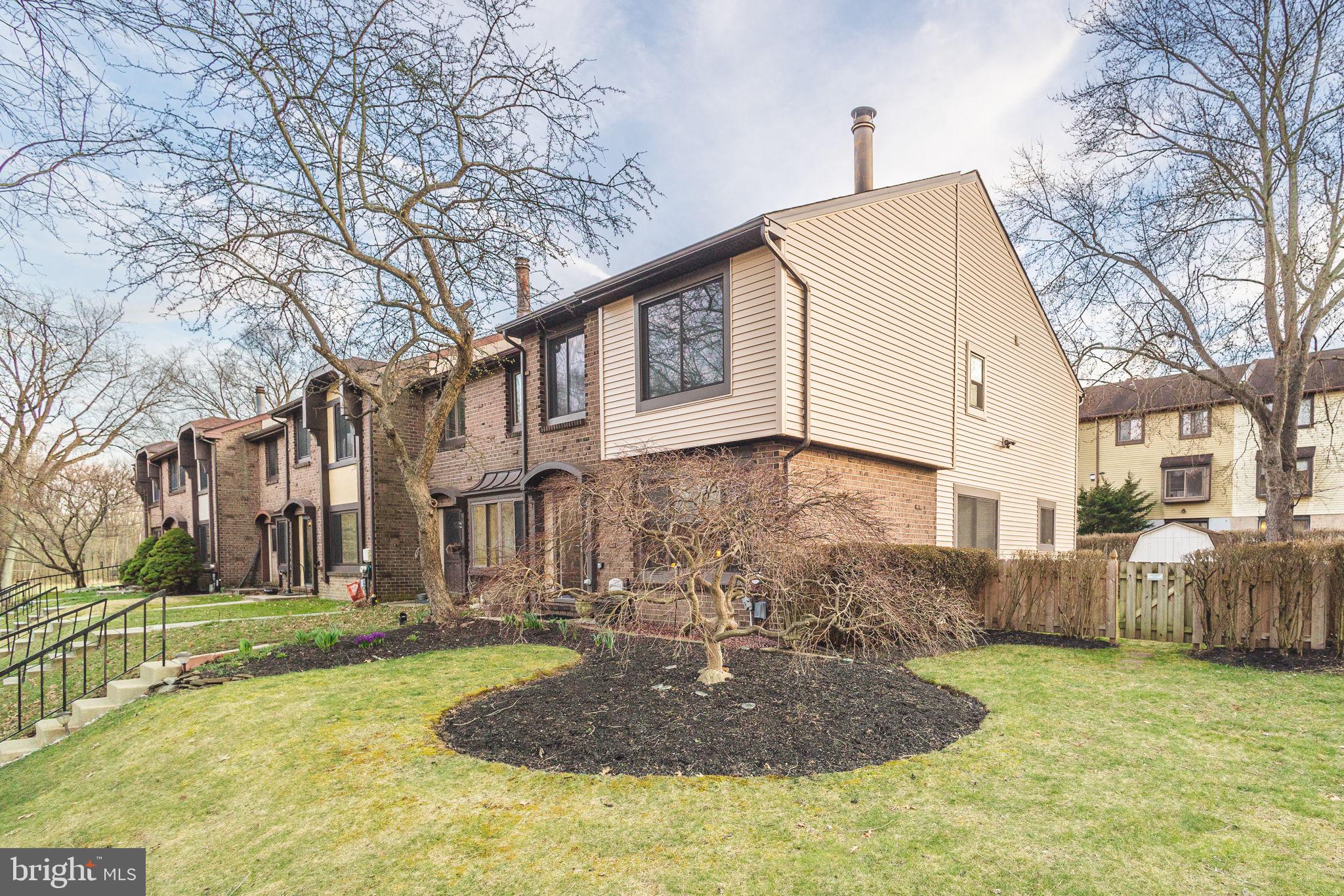 VILLAGE SHIRES - Residential