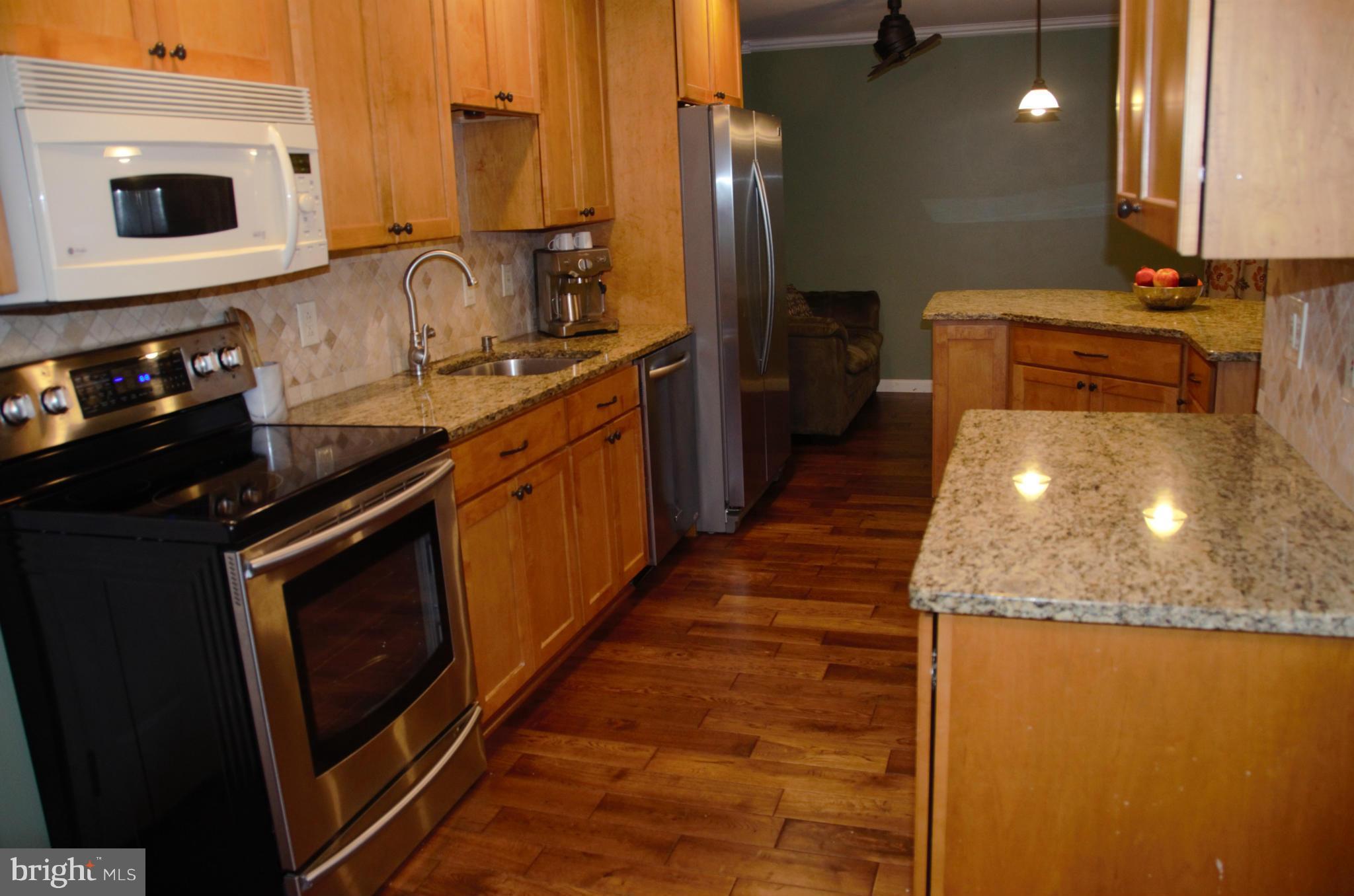 PROMONTORY OAKS - Residential