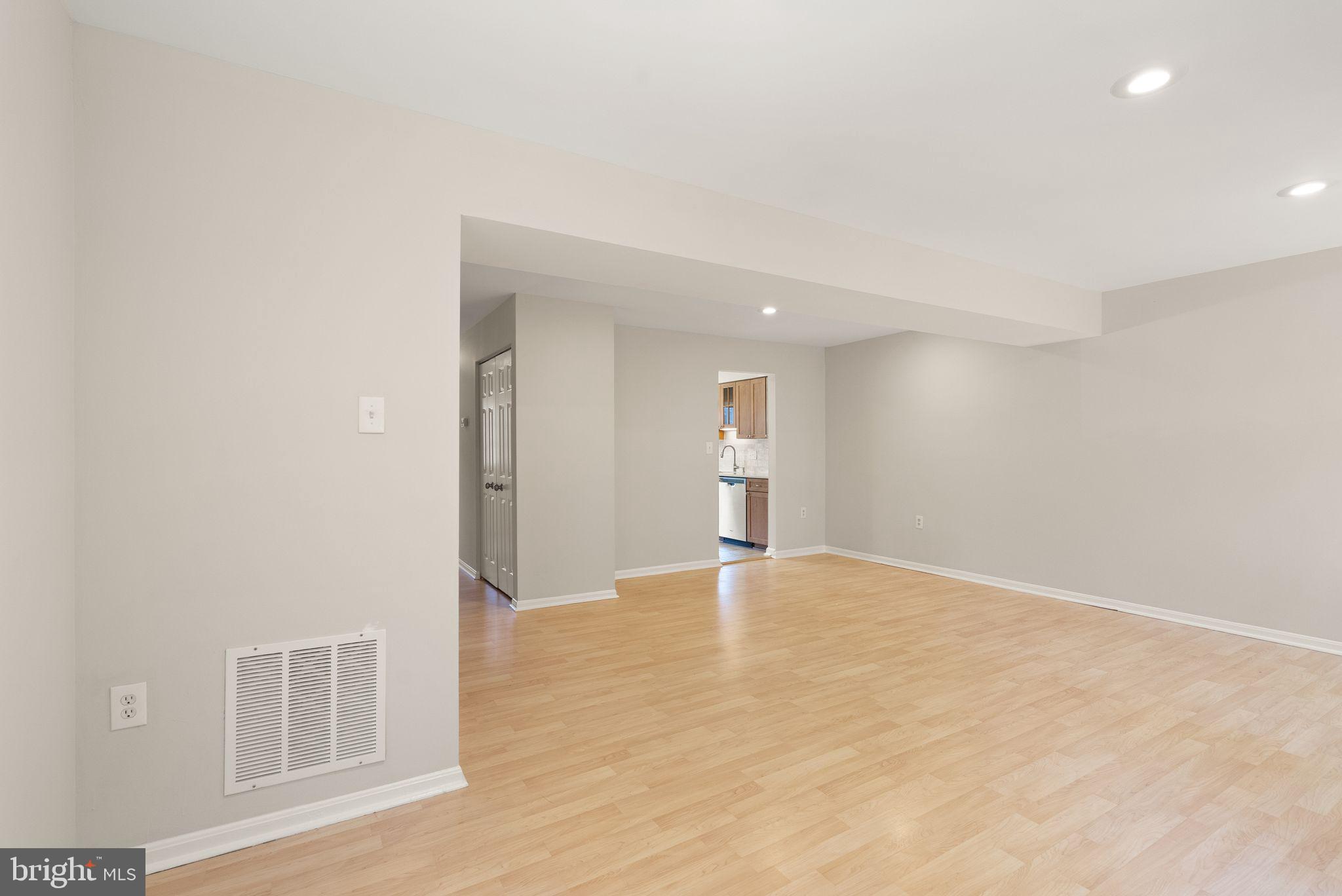 ROLLING FOREST - Residential