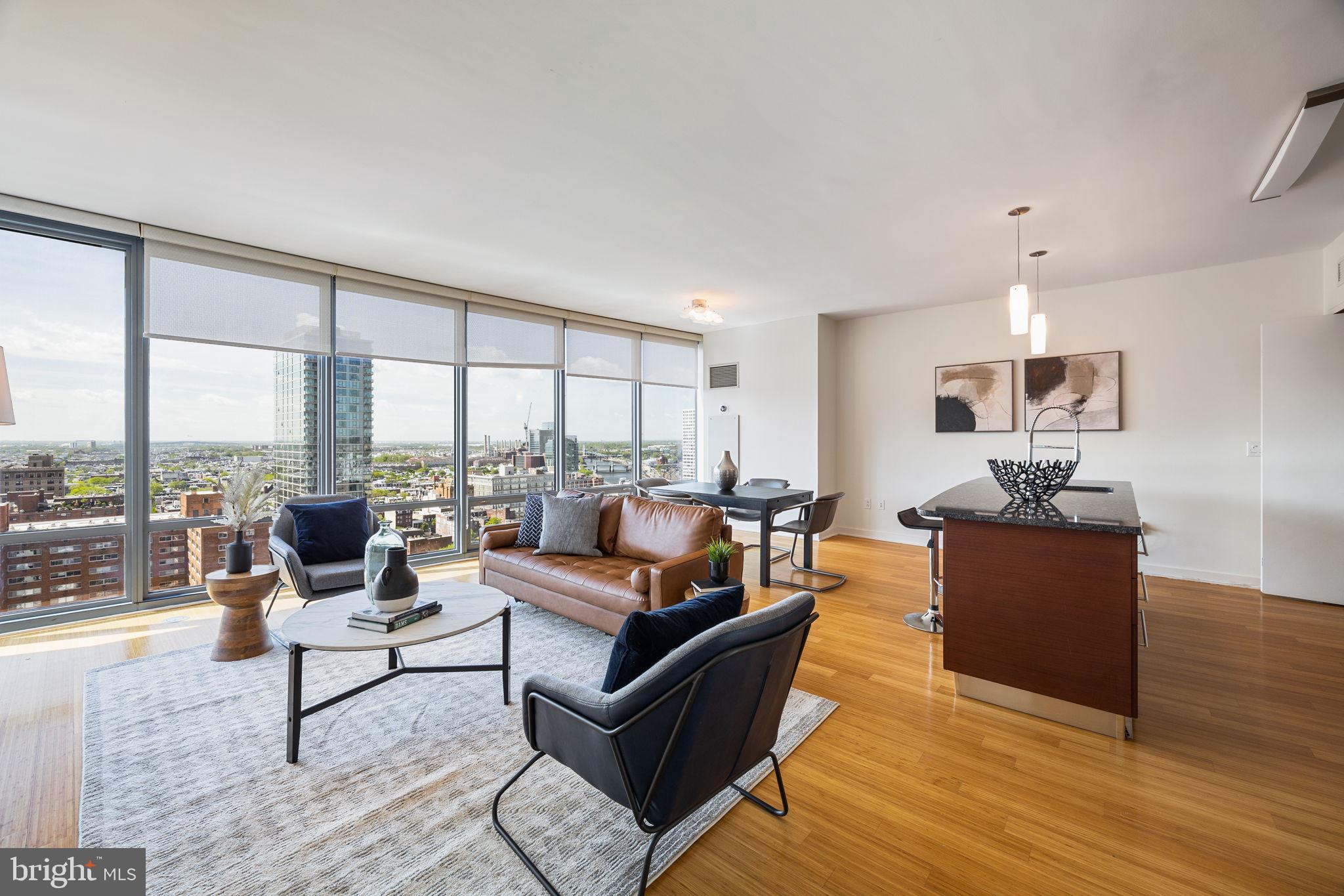 RITTENHOUSE SQUARE - Residential