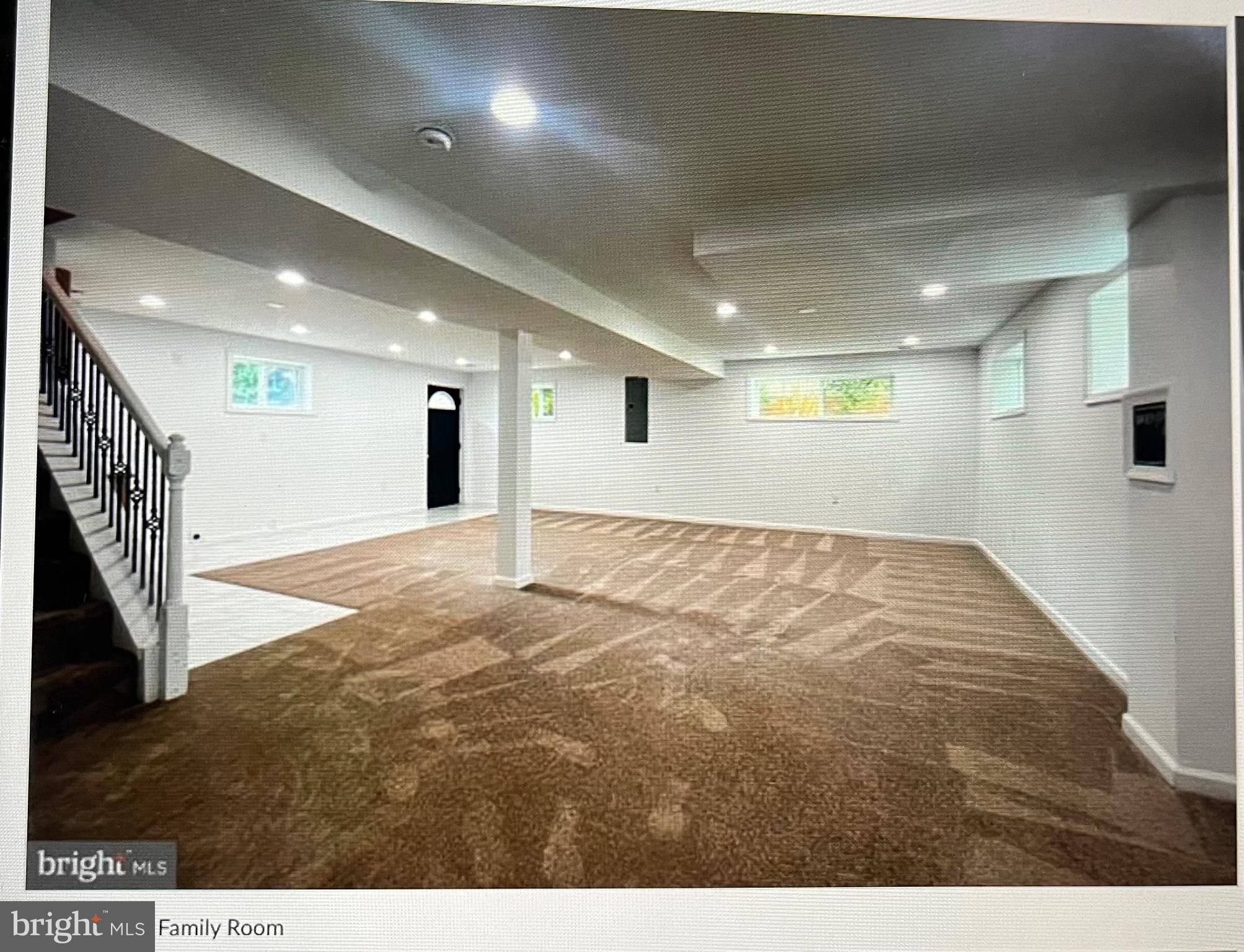 NORTH POTOMAC VISTA - Residential Lease