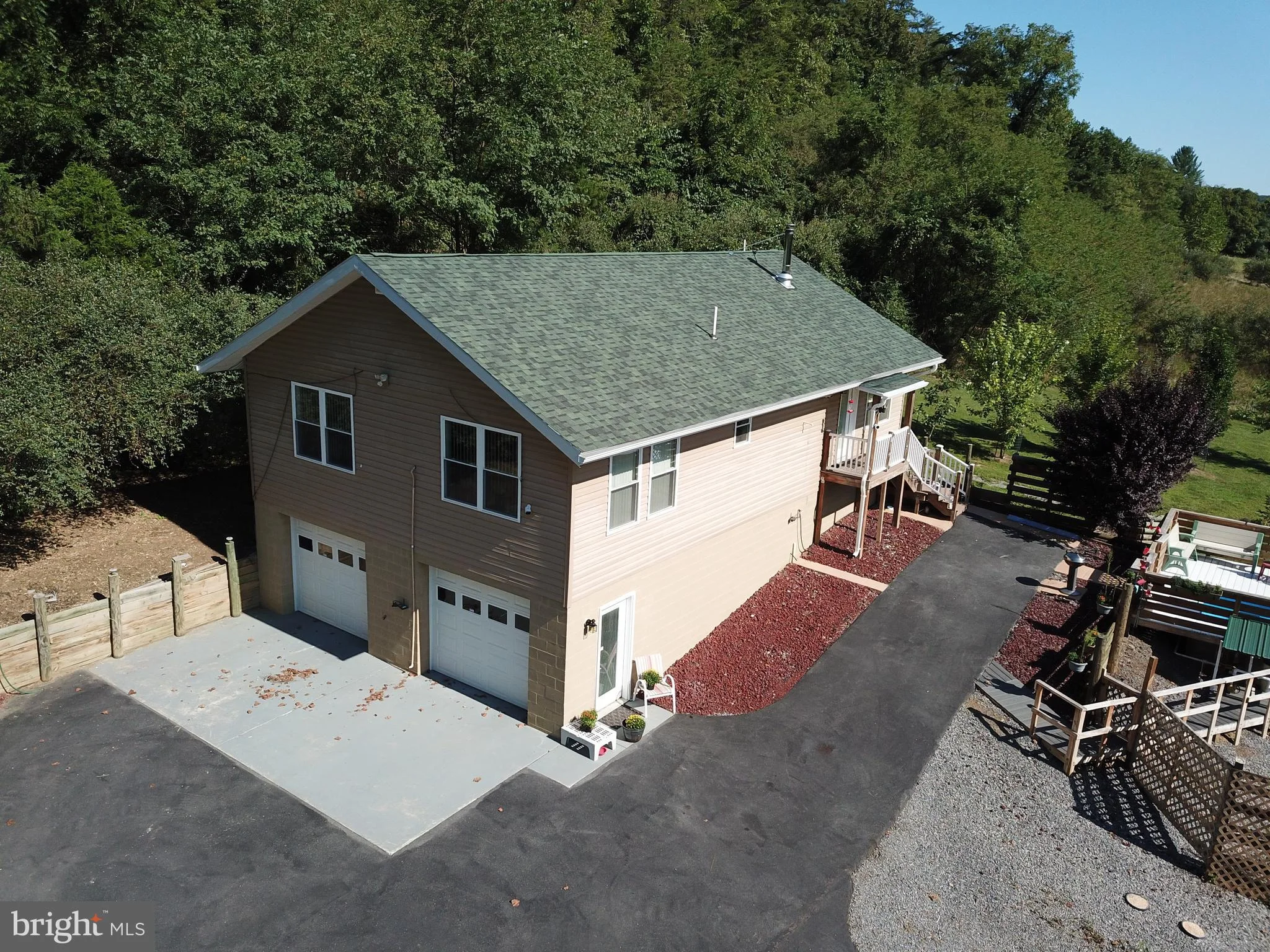 423 Middle Ridge Road, Romney, WV 26757