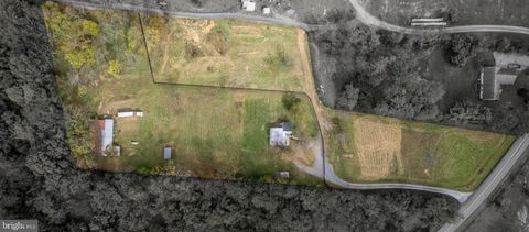 908 TRIPLE J ROAD BERRYVILLE VA 22611