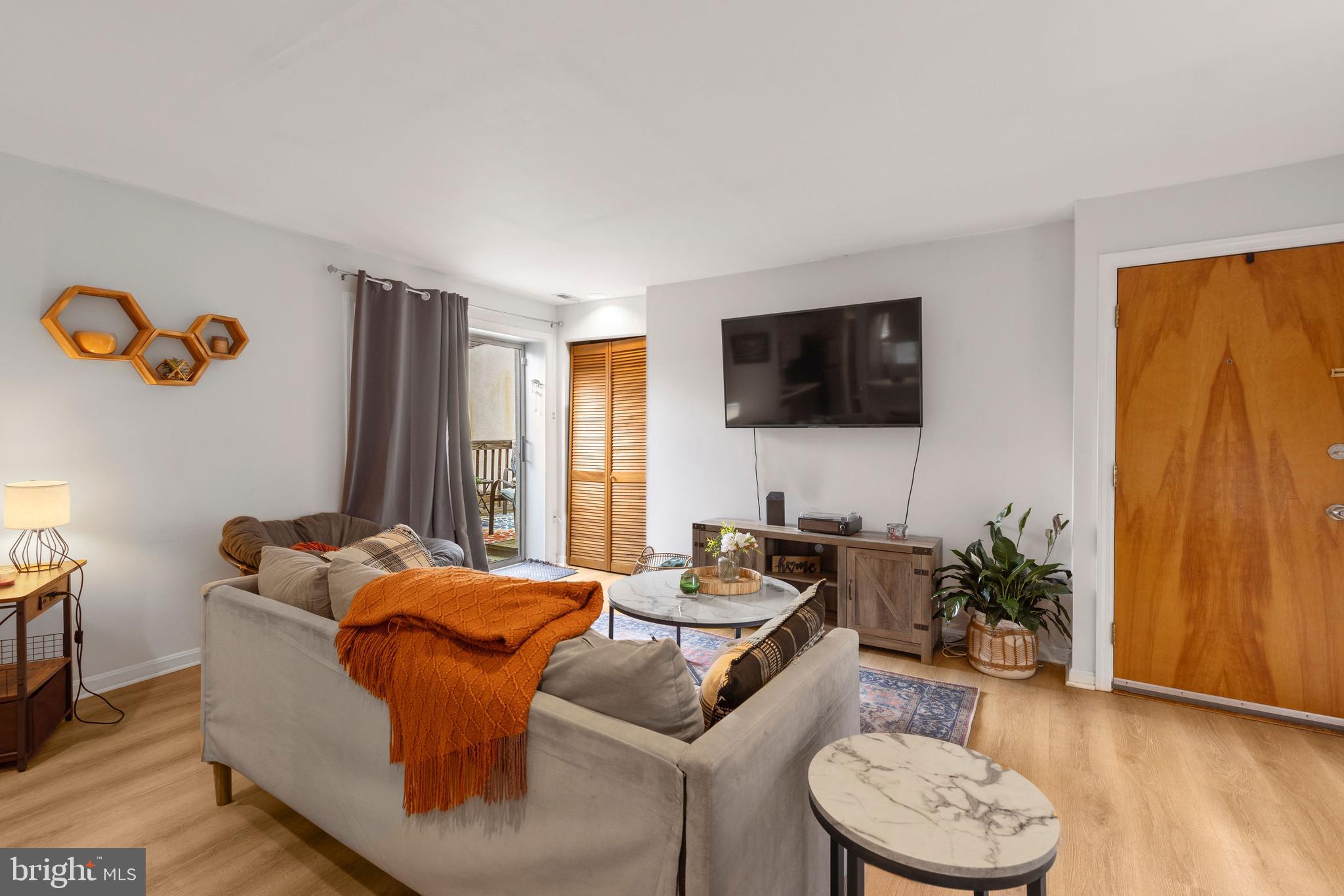 32 W MONTGOMERY STREET C