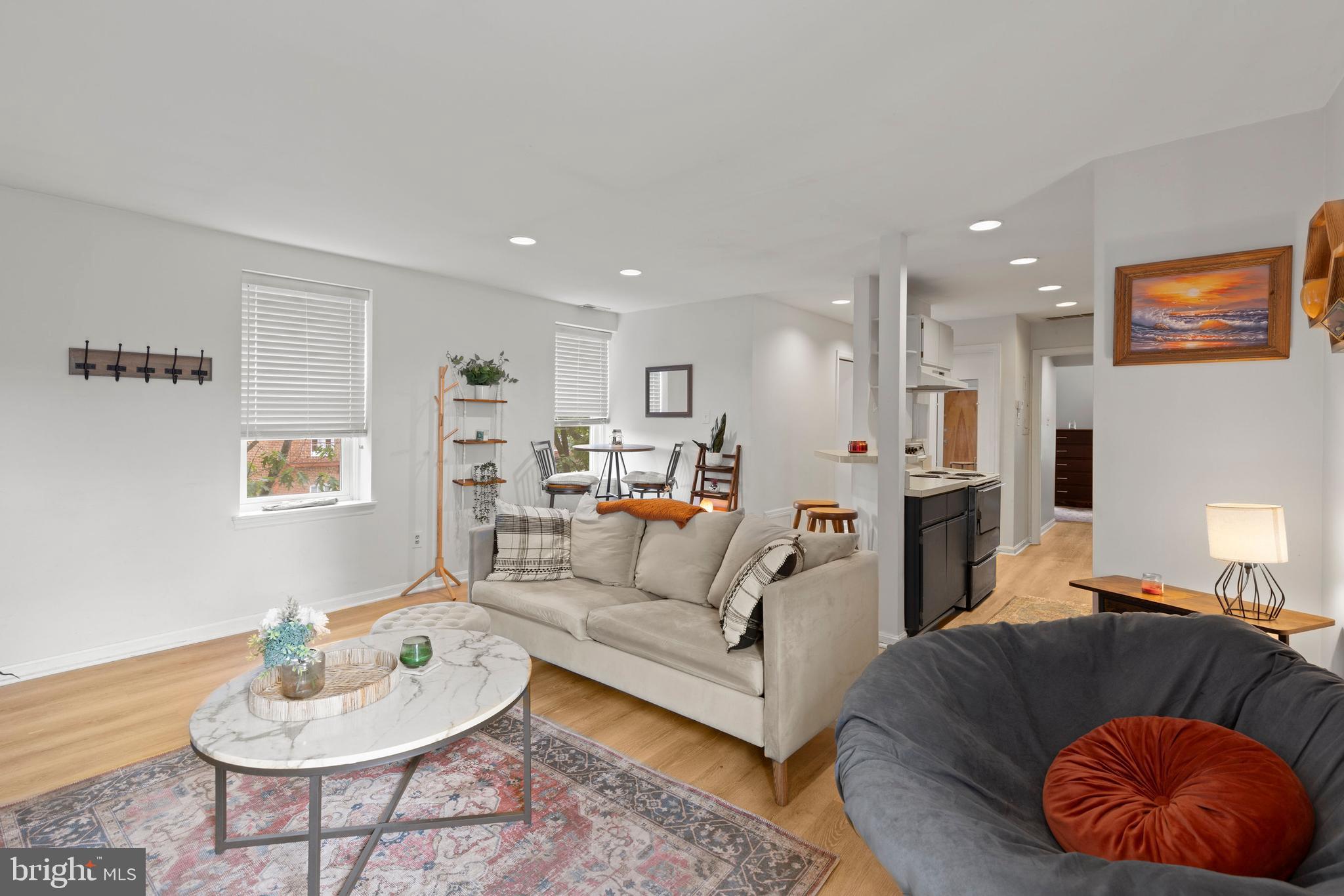 32 W MONTGOMERY STREET C