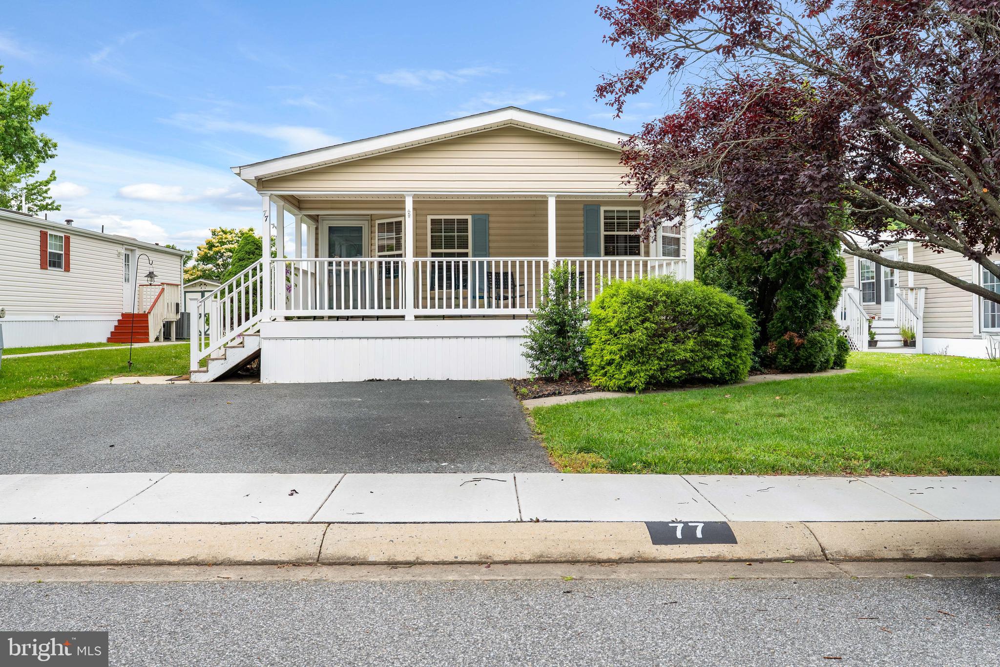 77 WOODS WAY