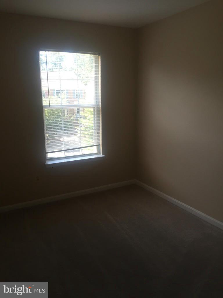 GREEN RIDGE COZZOS - Residential Lease