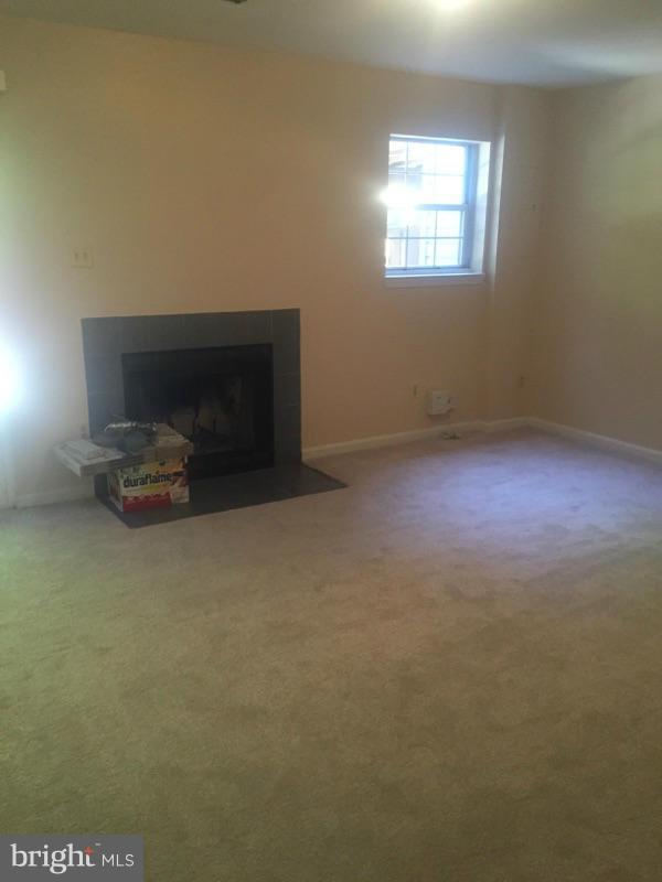 GREEN RIDGE COZZOS - Residential Lease