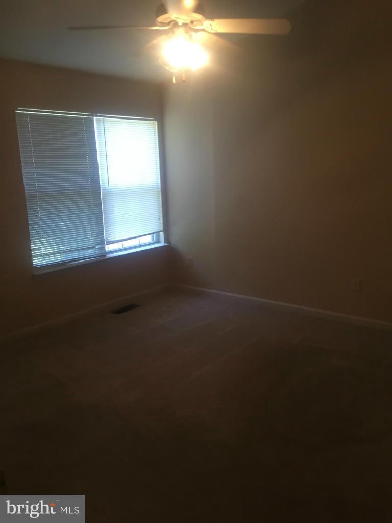 GREEN RIDGE COZZOS - Residential Lease