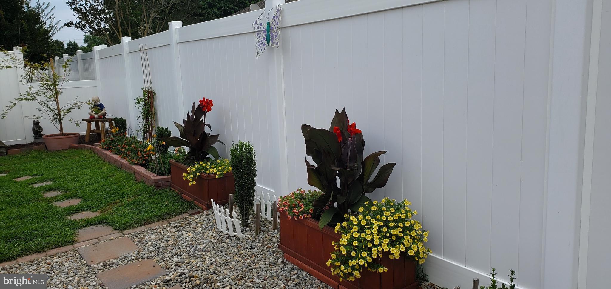 MAGNOLIA MEADOWS - Residential