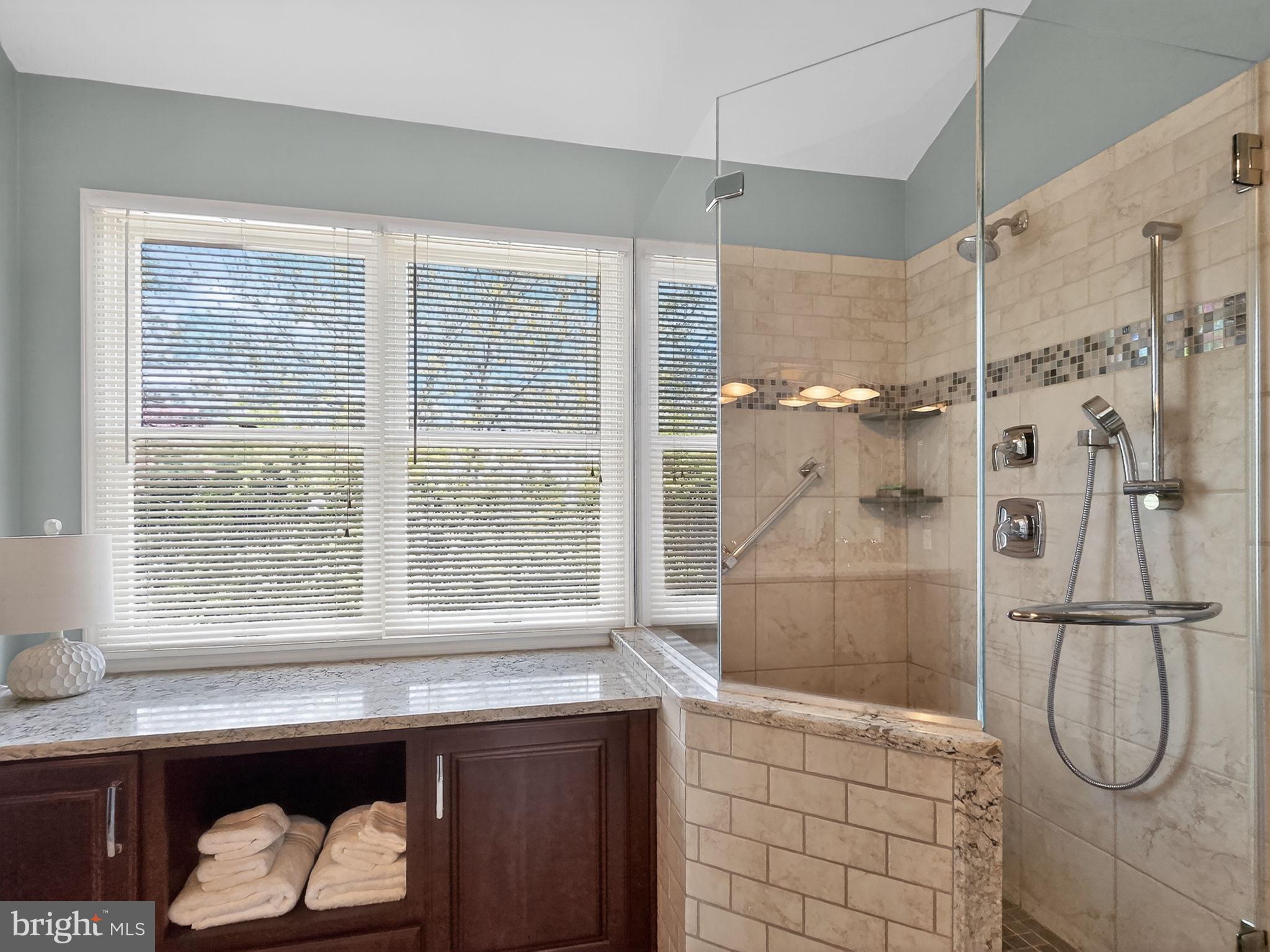 POINTE NORTH - Residential