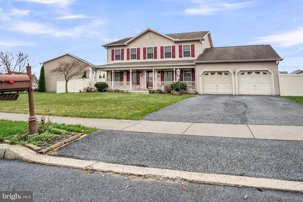 Photo of 6355 Chatham Glenn Way N, HARRISBURG, PA 17111 (MLS # PADA2058492)