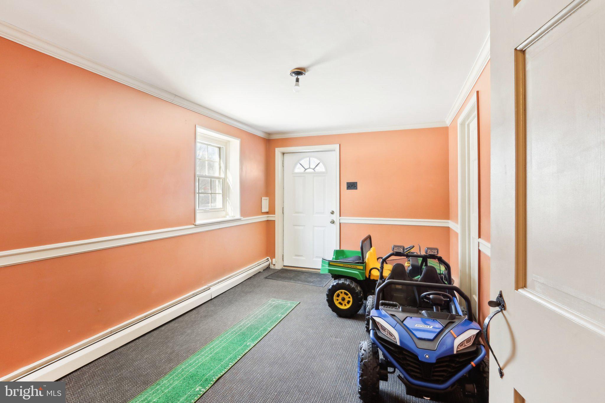 RADNOR HUNT - Residential Lease