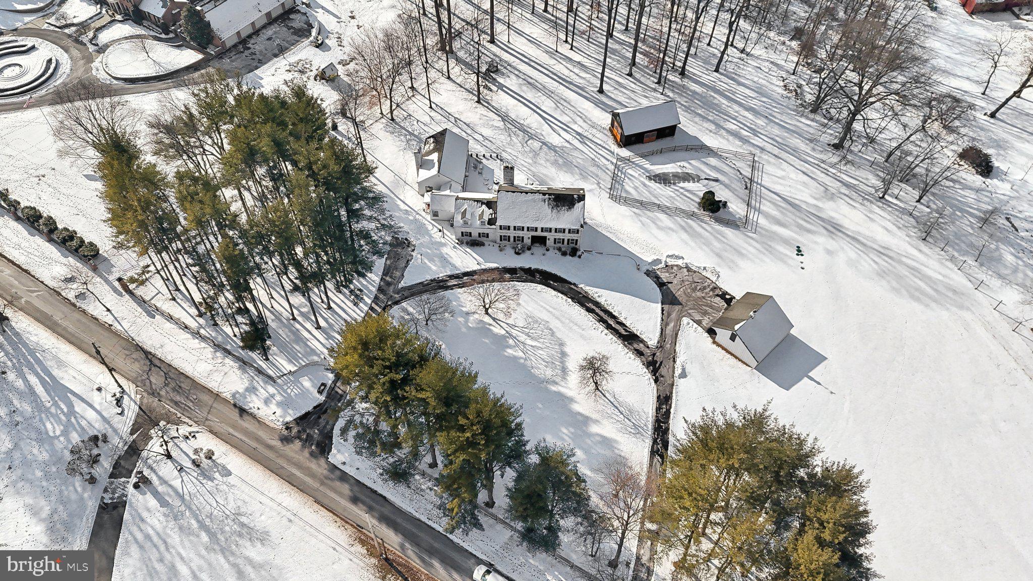 RADNOR HUNT - Residential Lease