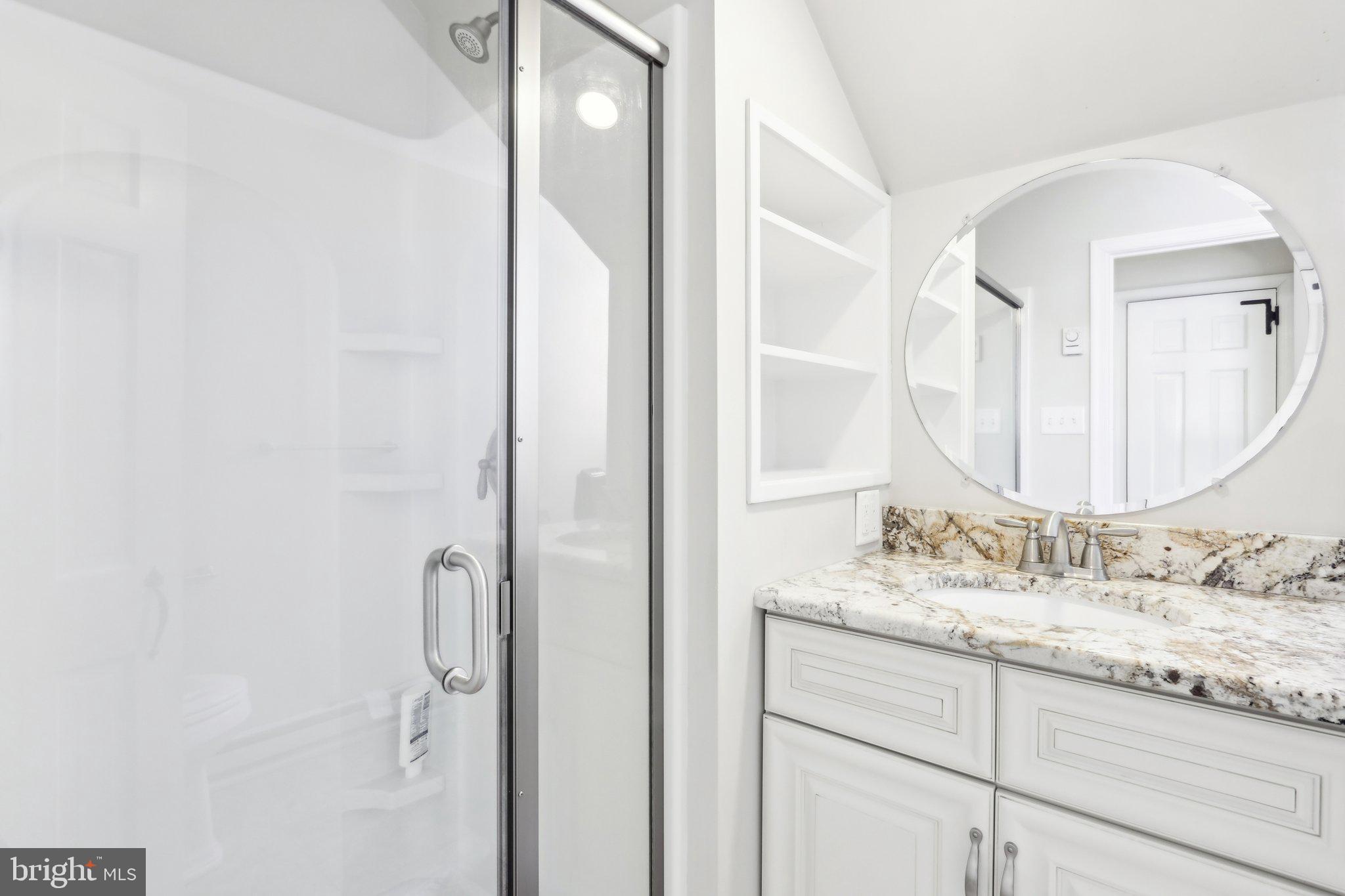 RADNOR HUNT - Residential Lease