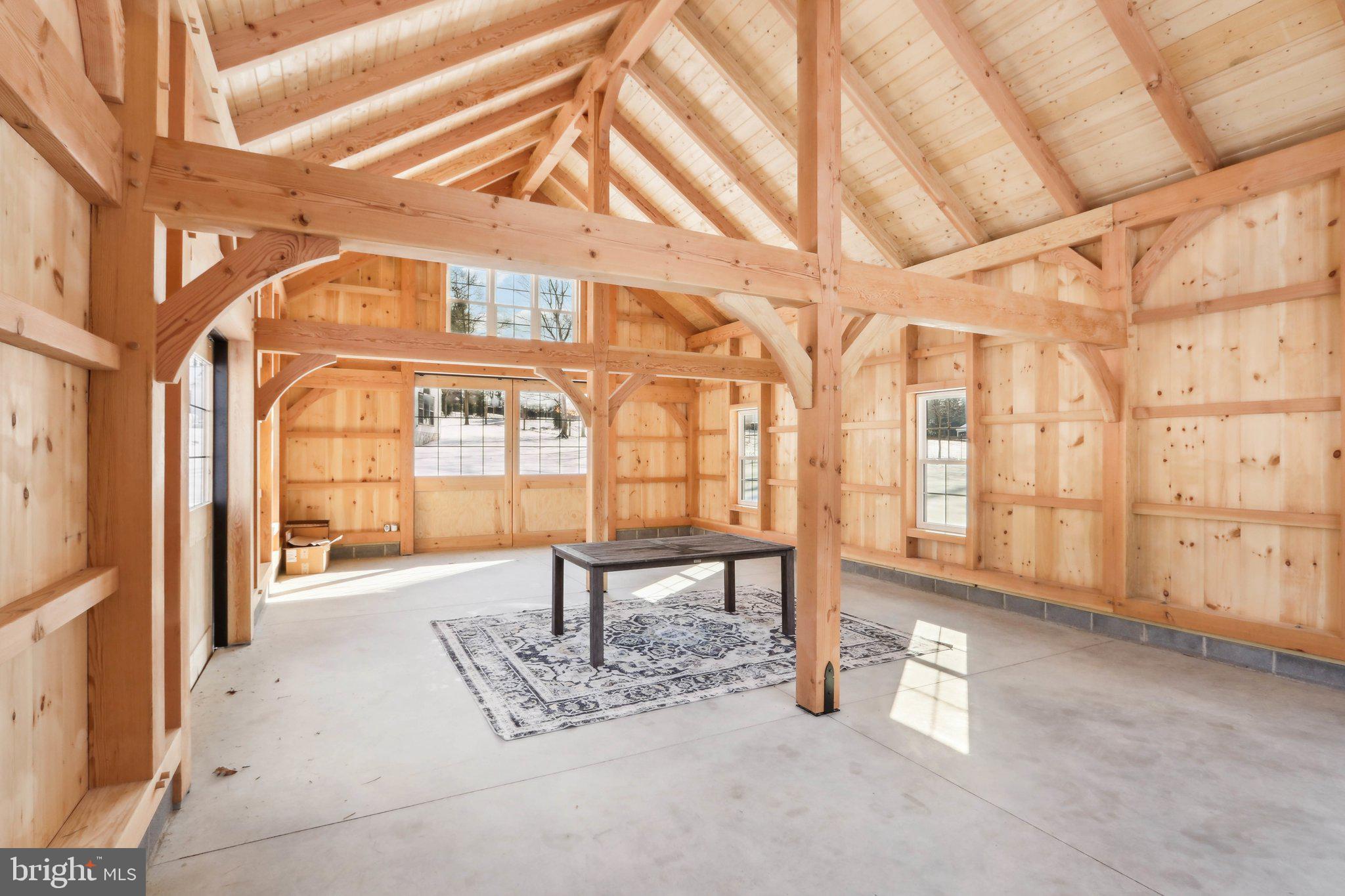 RADNOR HUNT - Residential Lease