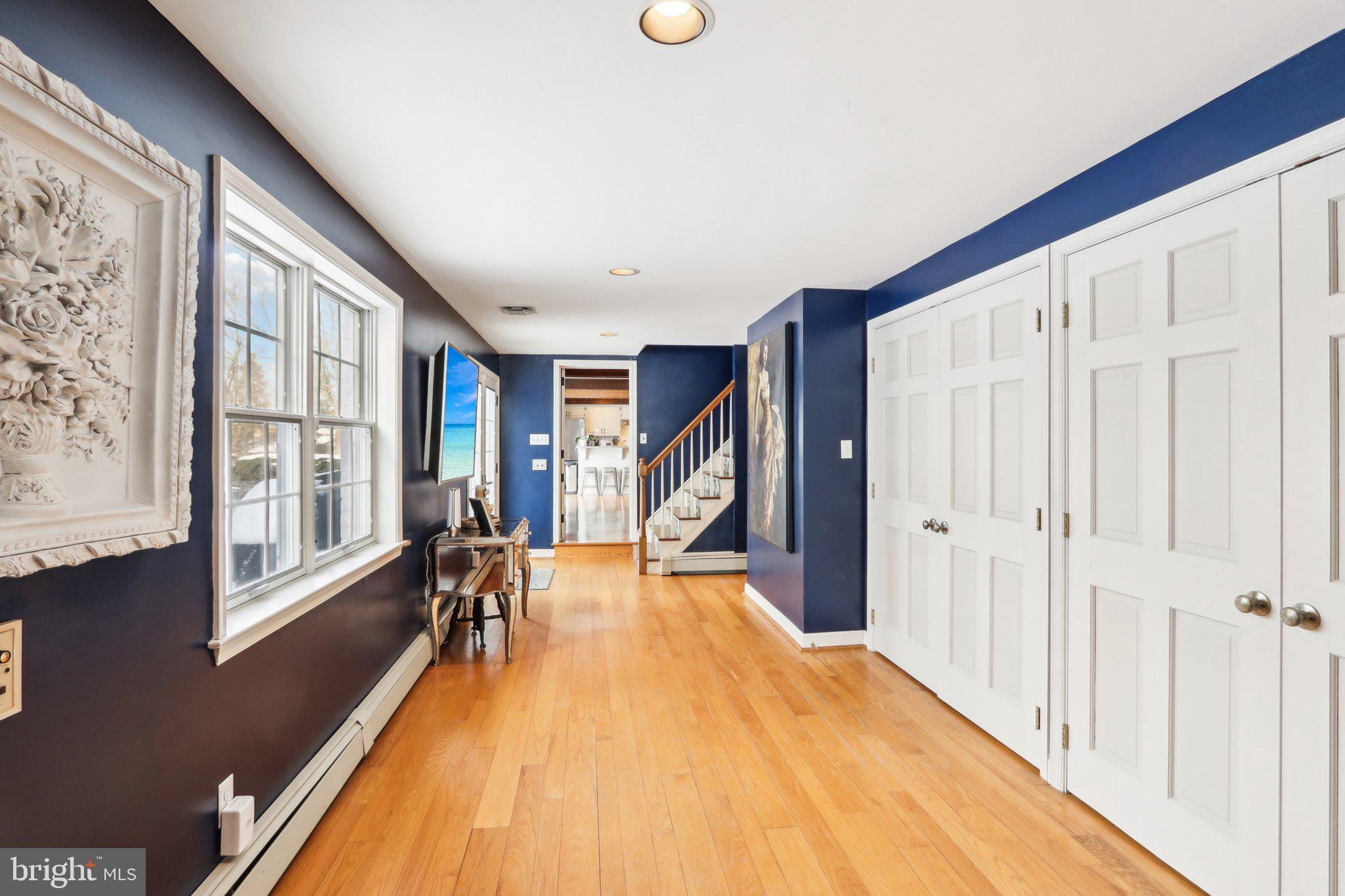 RADNOR HUNT - Residential Lease