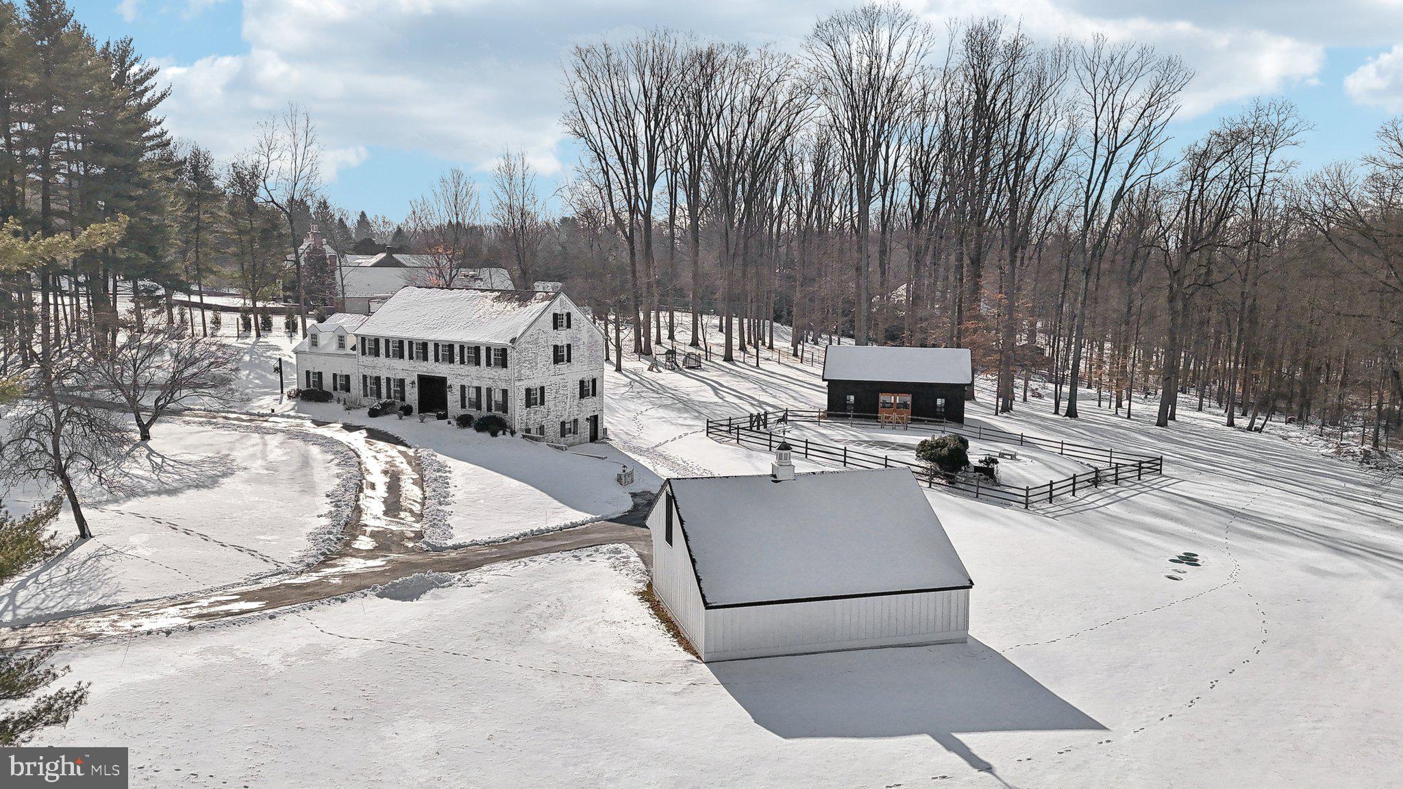 RADNOR HUNT - Residential Lease