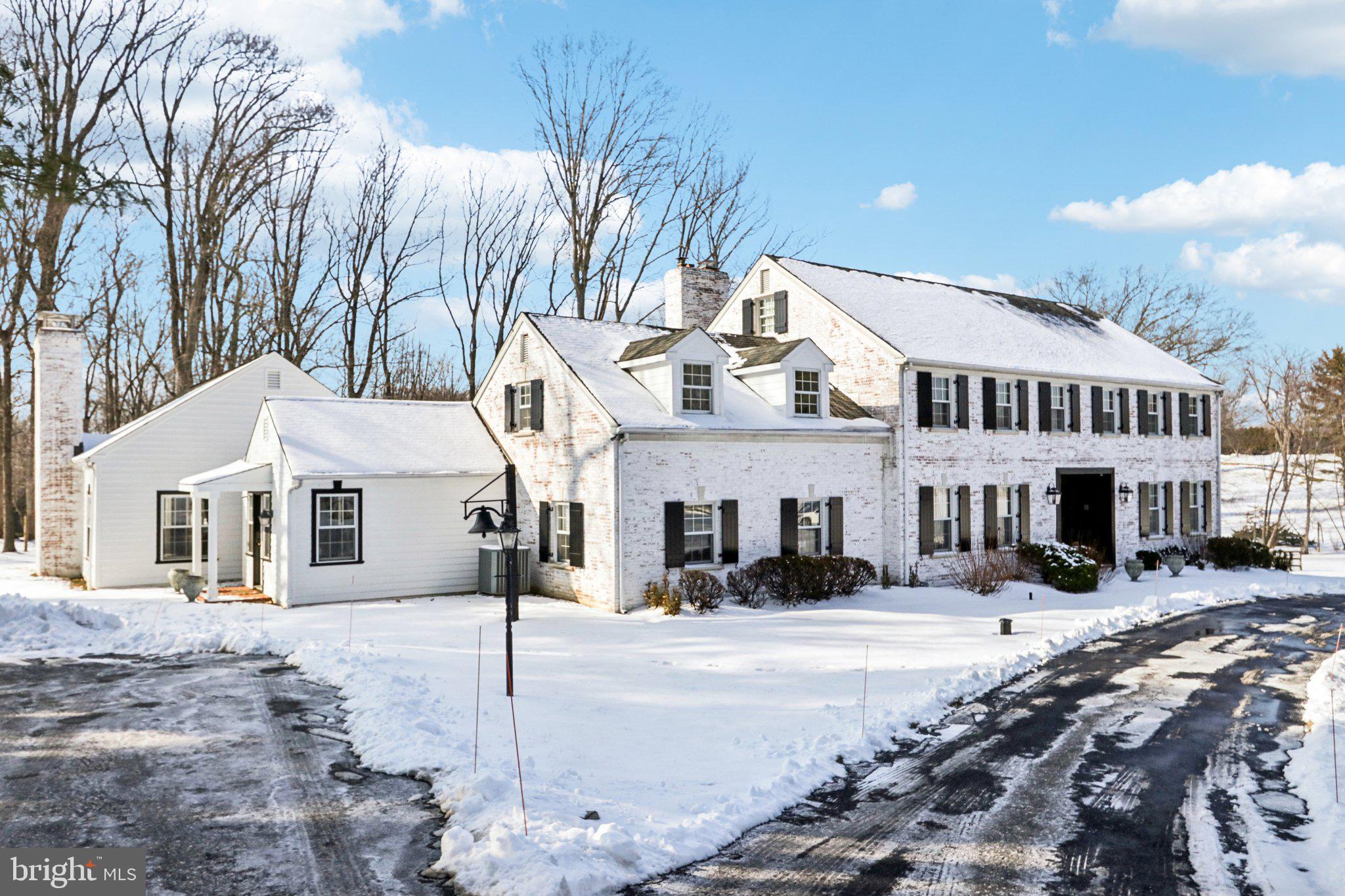 RADNOR HUNT - Residential Lease