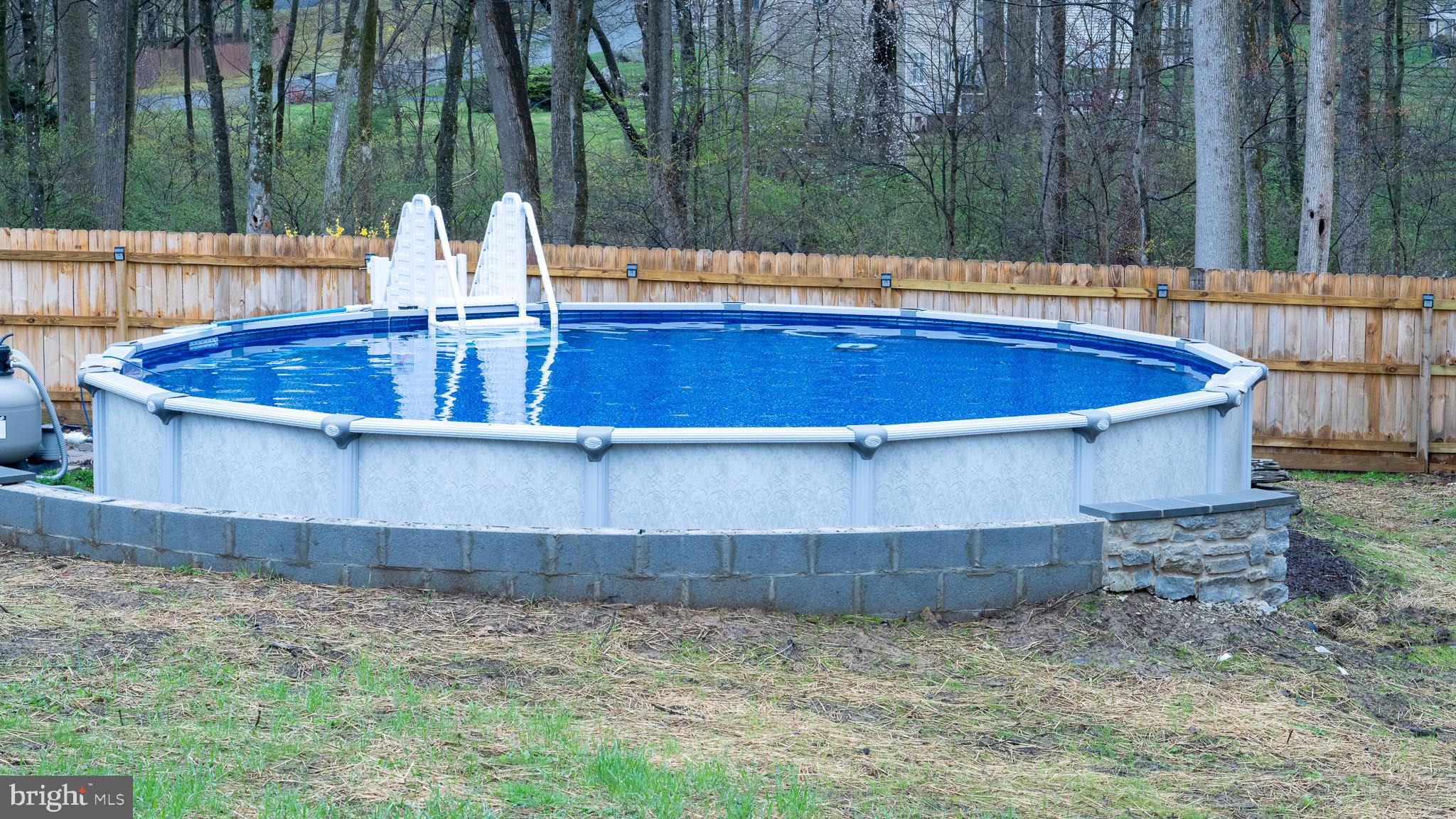 REGAL OAKS - Residential