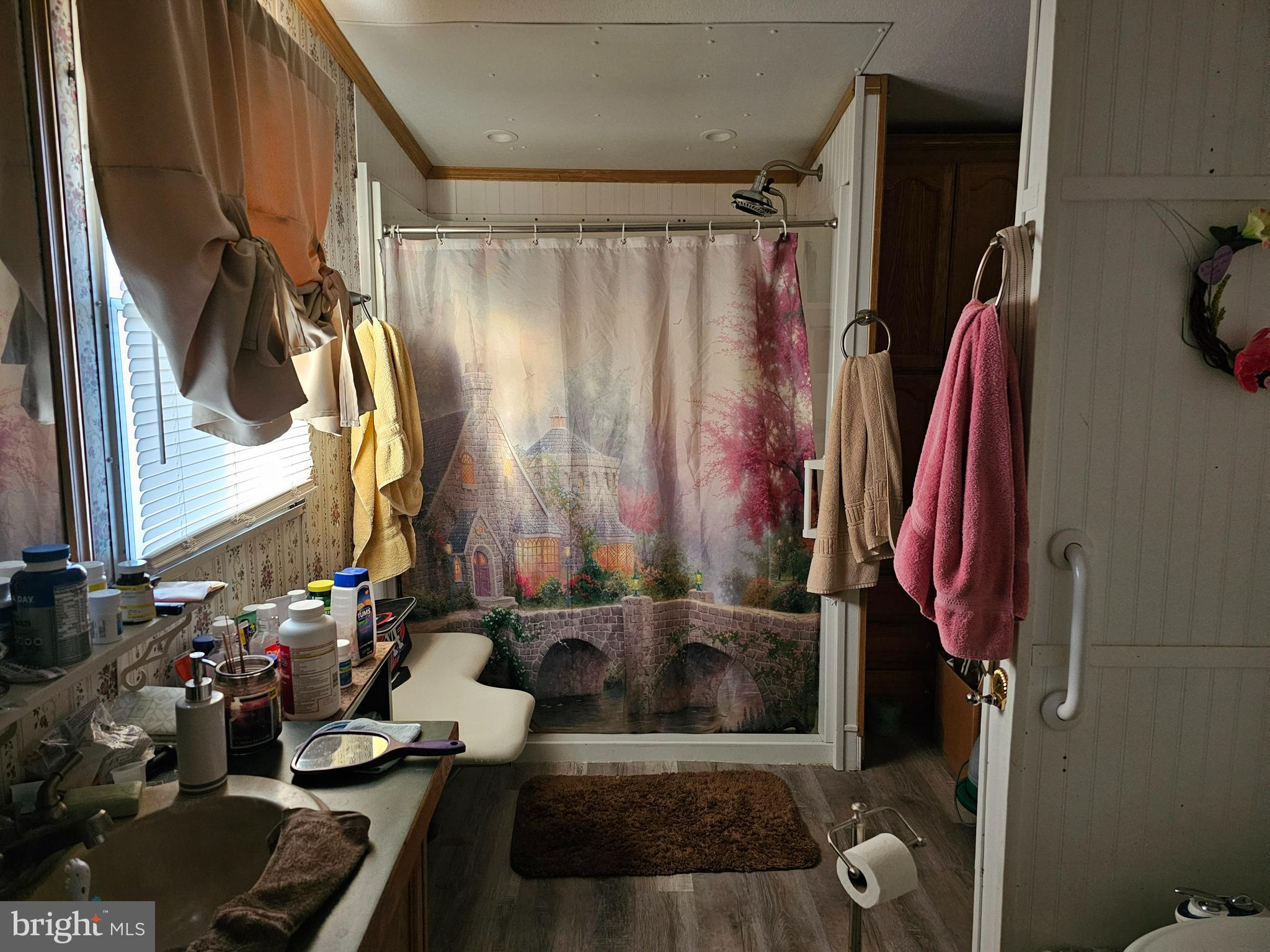 BAY COUNTRY ESTATES - Residential