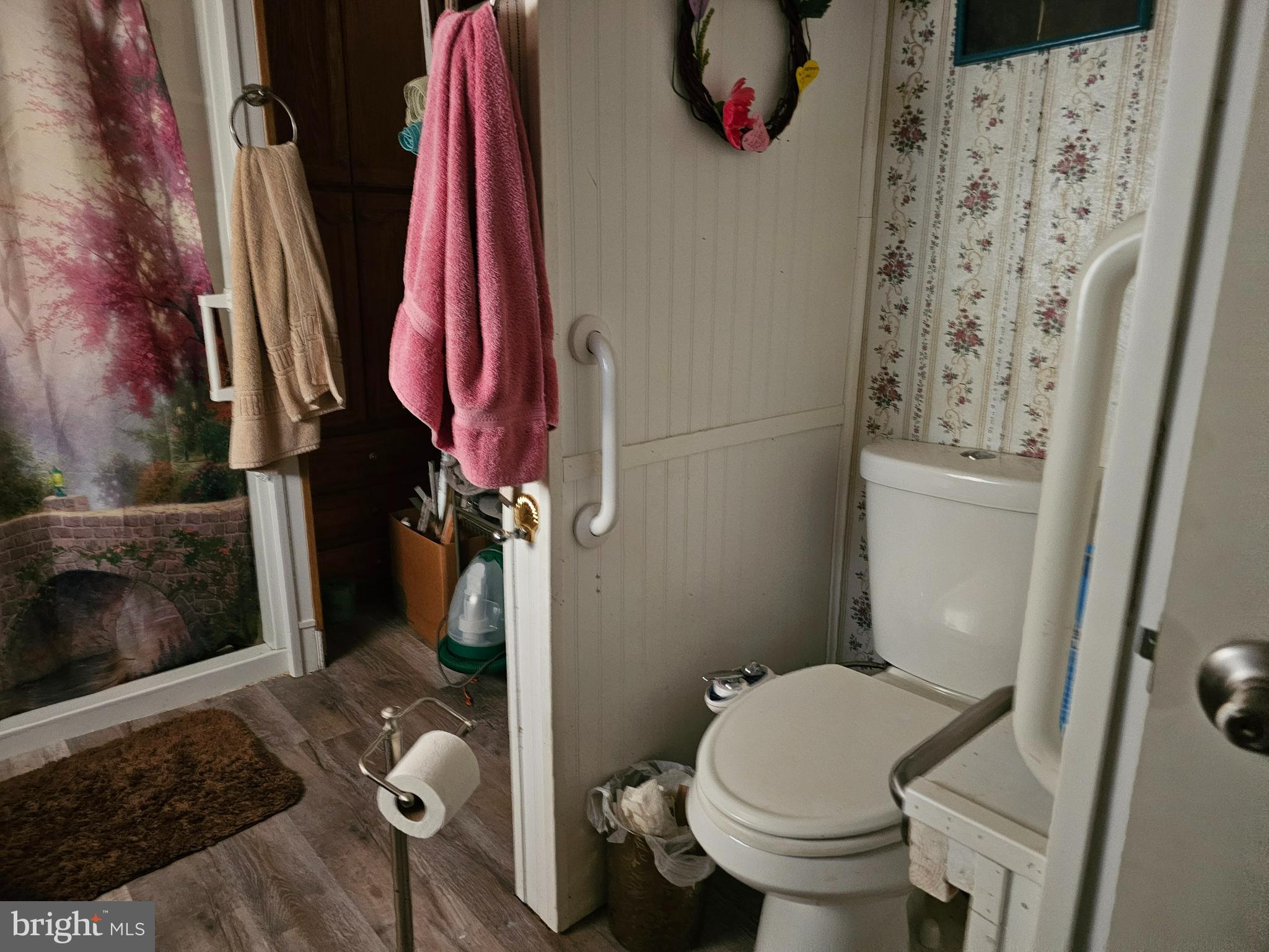 BAY COUNTRY ESTATES - Residential