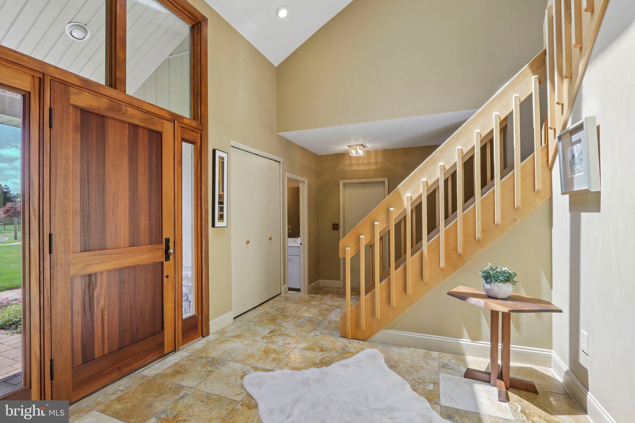 BRENTWOOD MANOR - Residential
