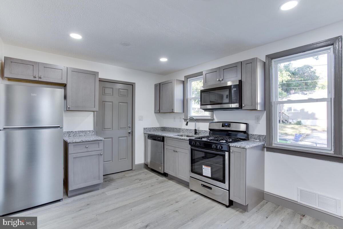 CAPITOL HEIGHTS - Residential