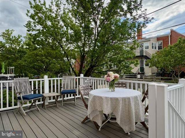 2230 39TH PLACE NW