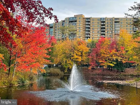 8340 Greensboro Drive Unit 509, McLean, VA 22102 - MLS#: VAFX2289356