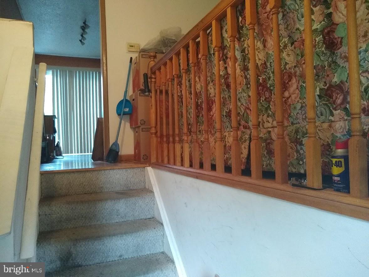 RUSSLERS ROOST - Residential