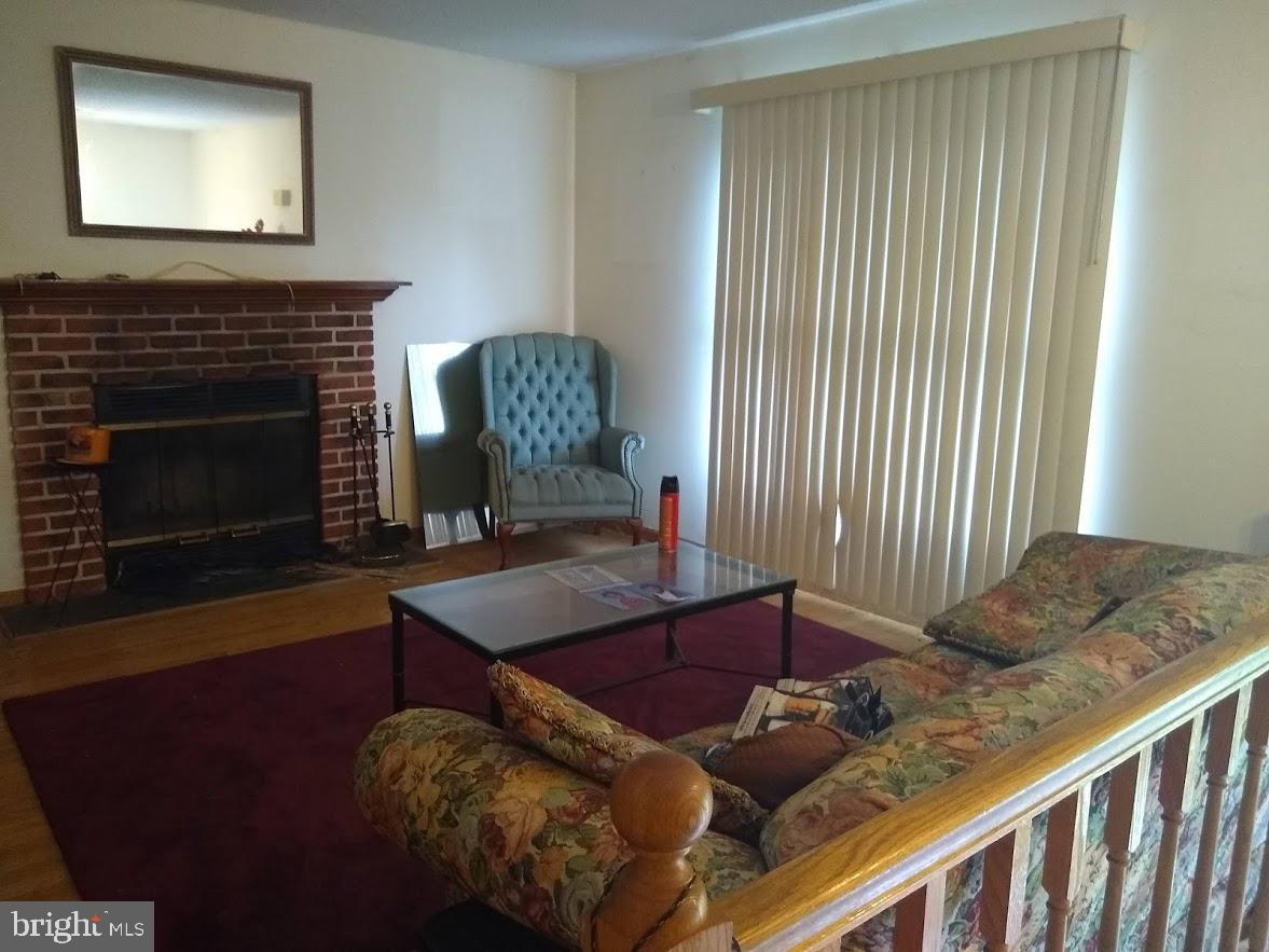 RUSSLERS ROOST - Residential