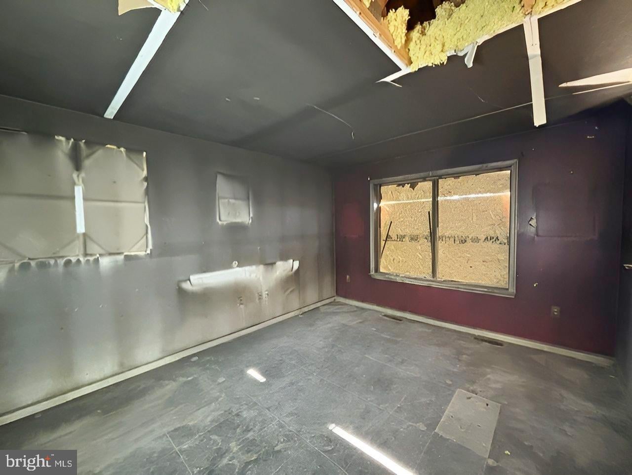 6524 FAIRFAX DRIVE