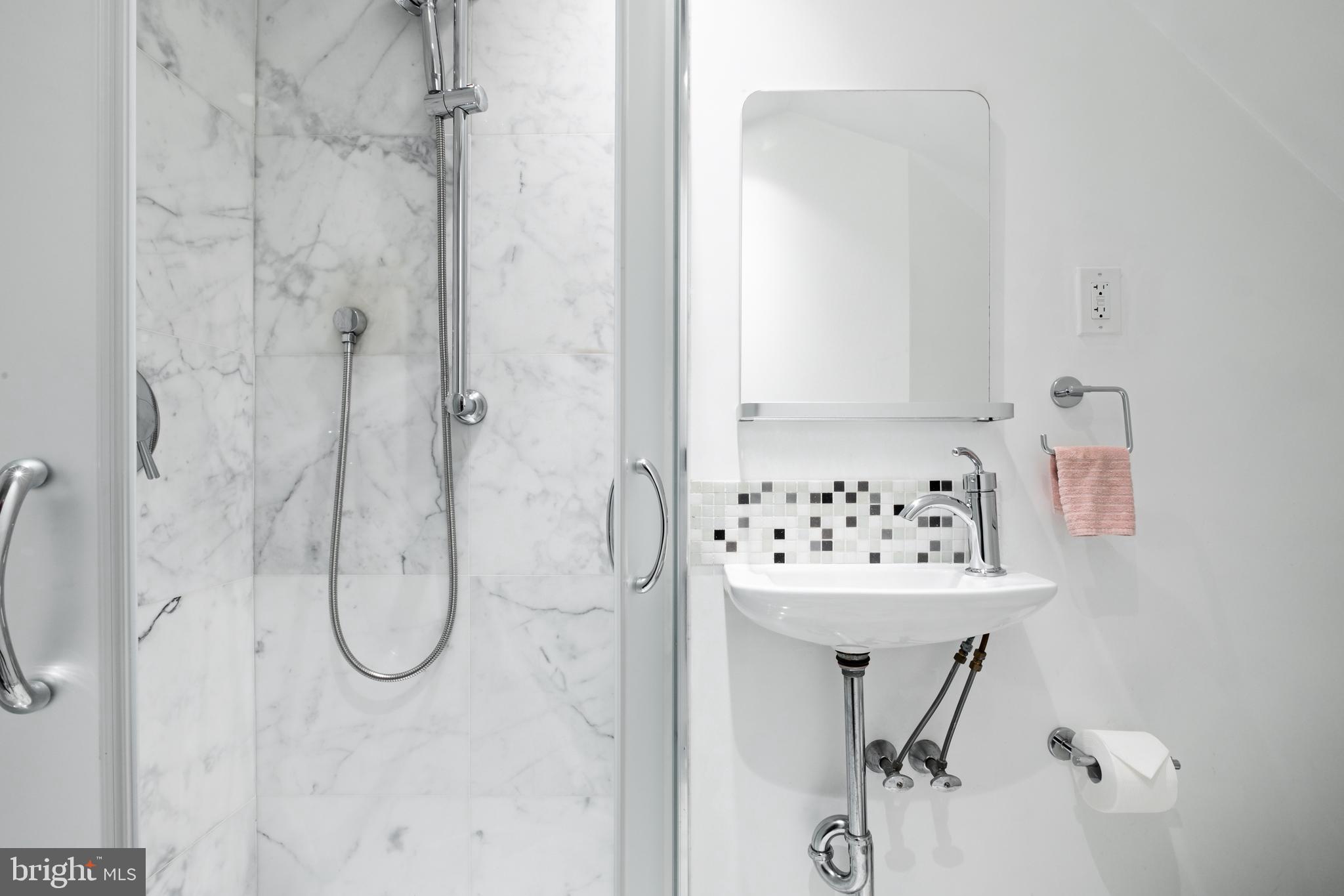 PHILADELPHIA - Residential Lease