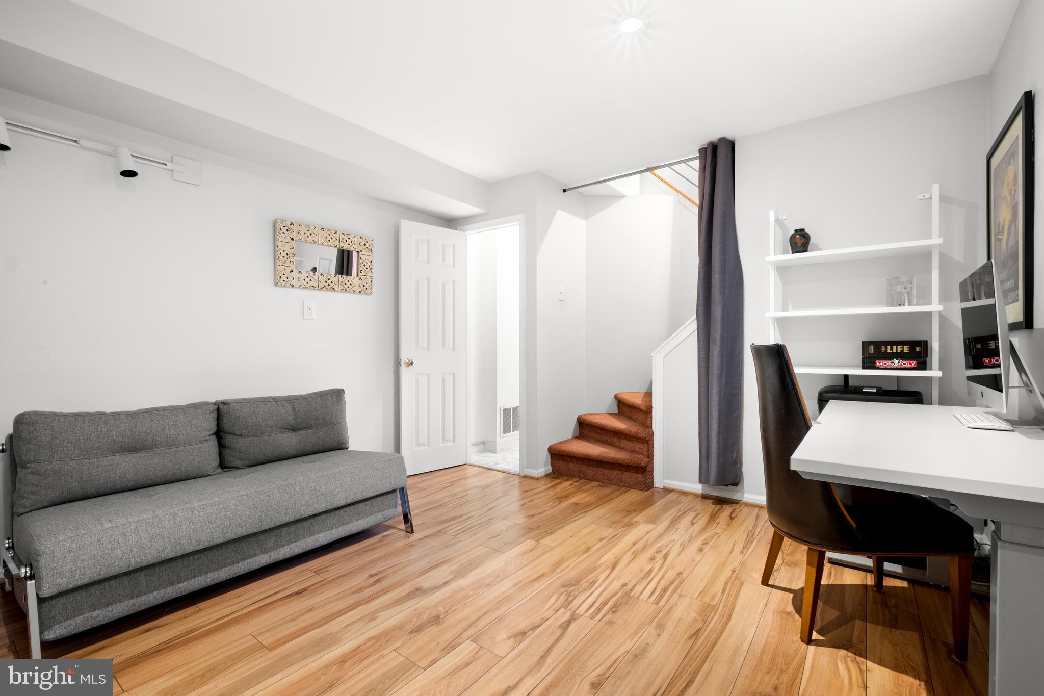 PHILADELPHIA - Residential Lease