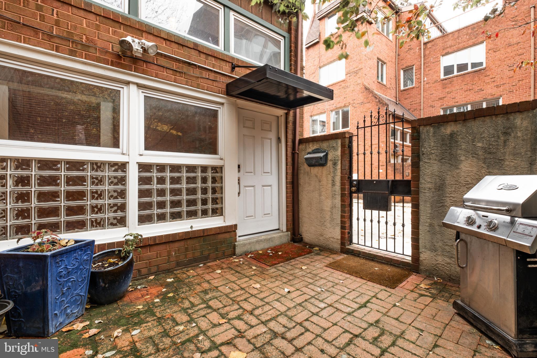 PHILADELPHIA - Residential Lease