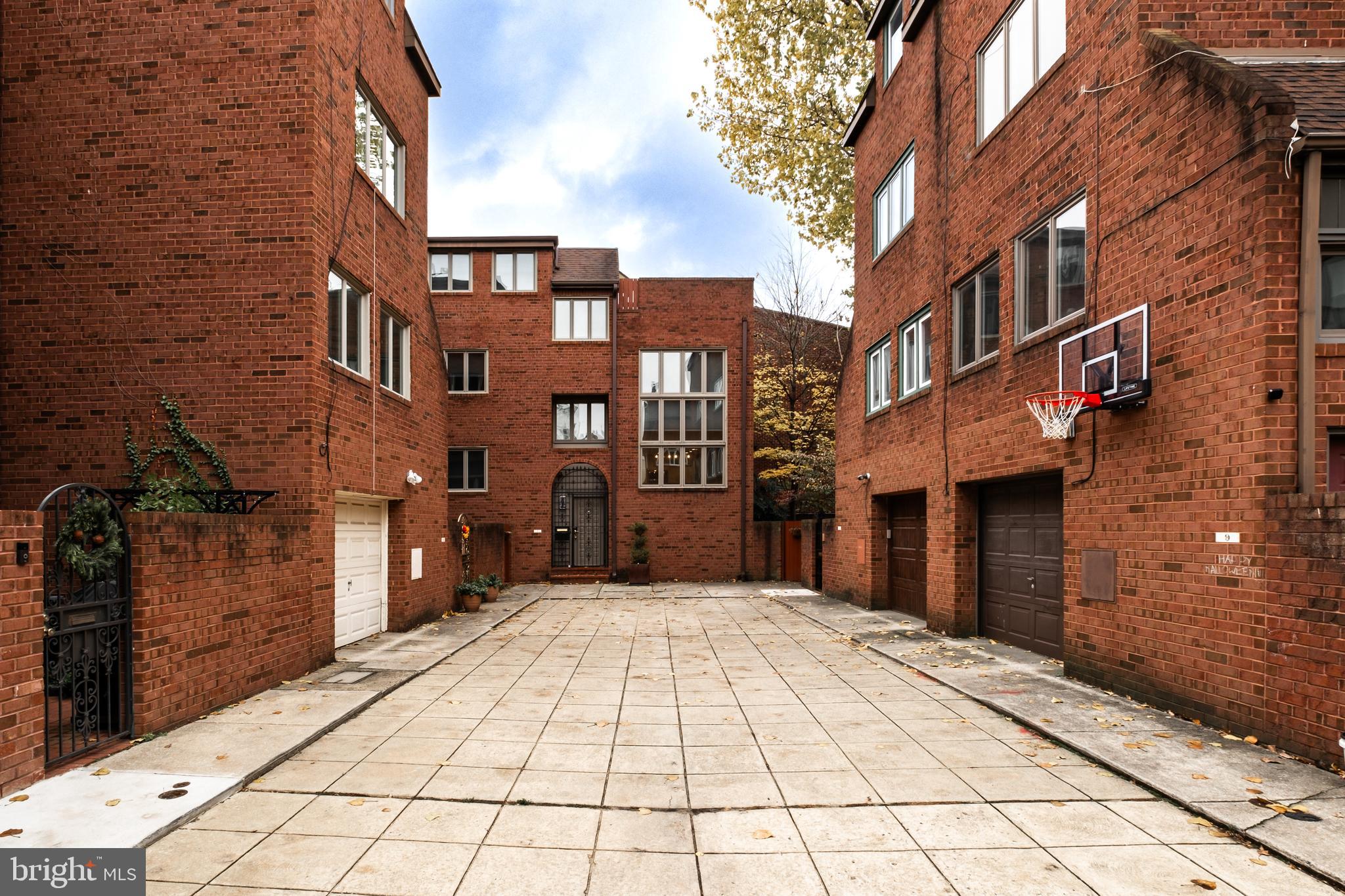 PHILADELPHIA - Residential Lease