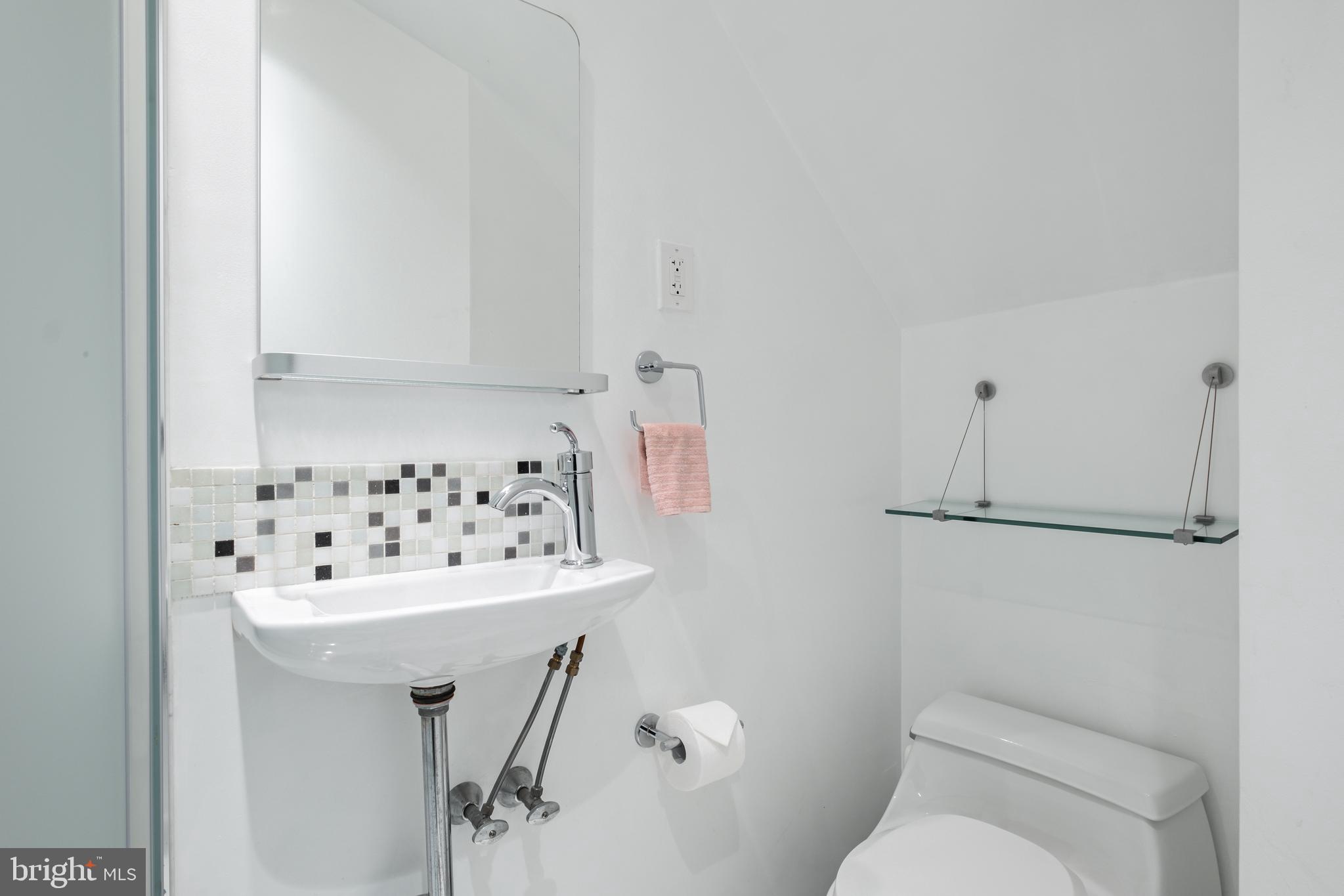 PHILADELPHIA - Residential Lease