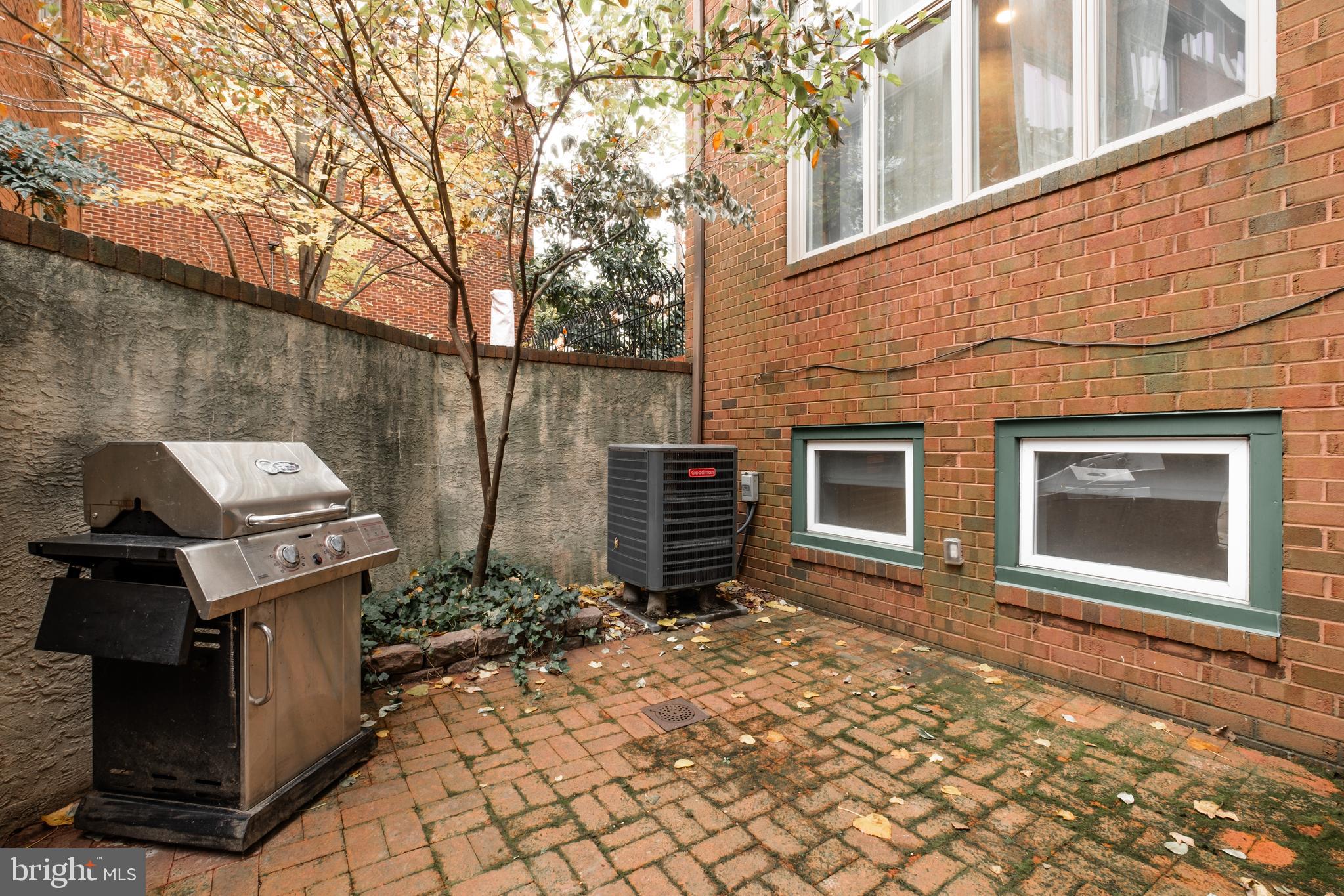 PHILADELPHIA - Residential Lease