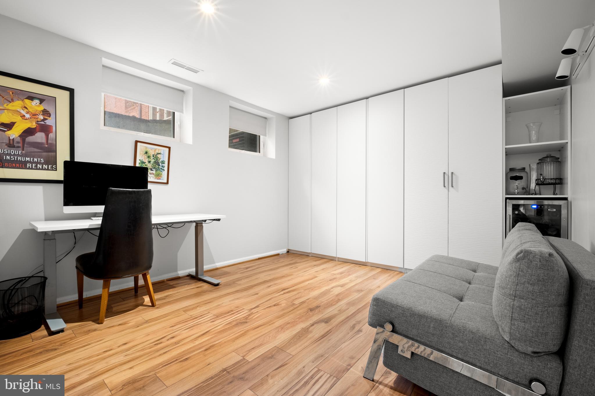 PHILADELPHIA - Residential Lease