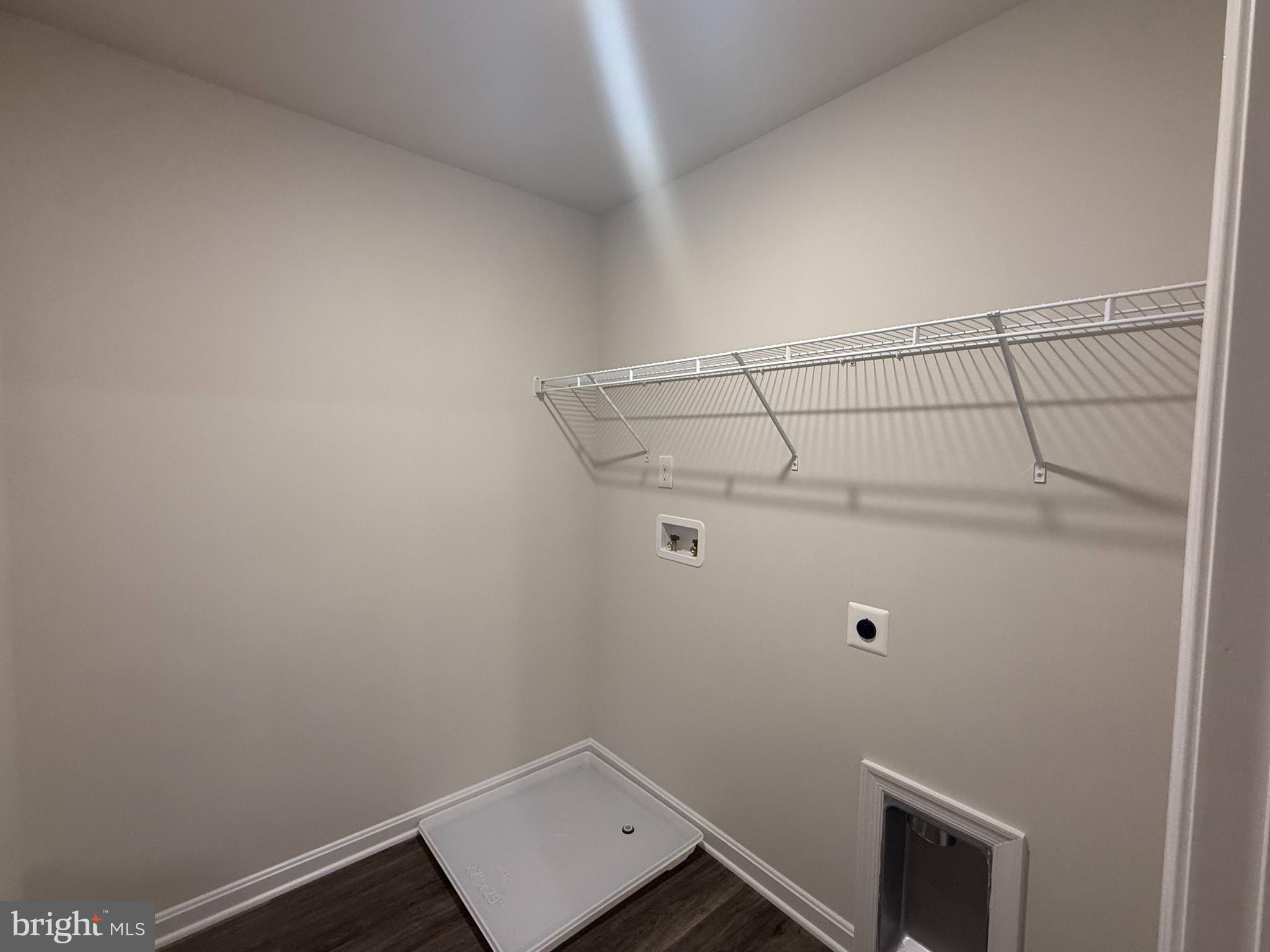 RED HILL - Residential